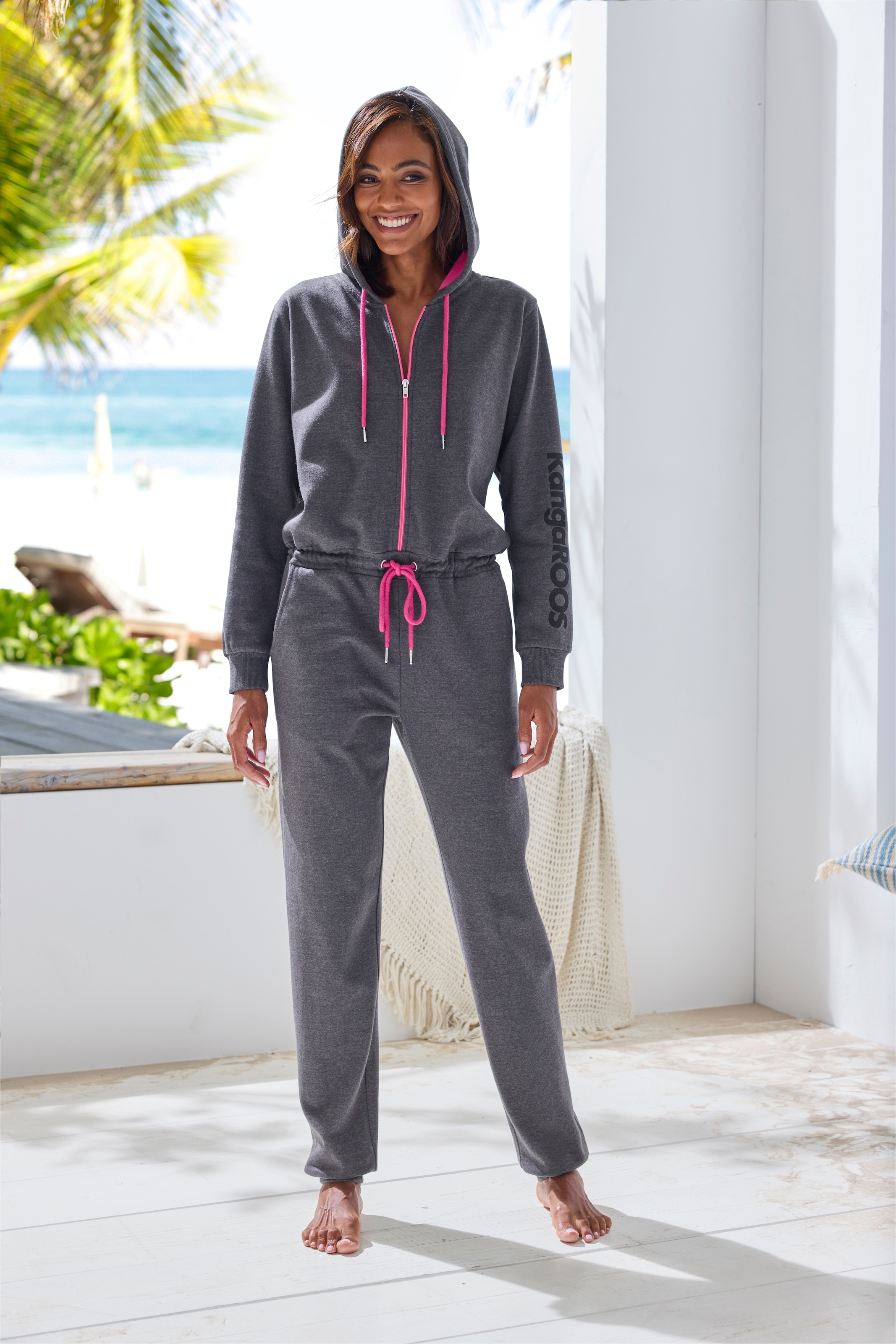 KangaROOS Jumpsuit mit Logoprint am Bein