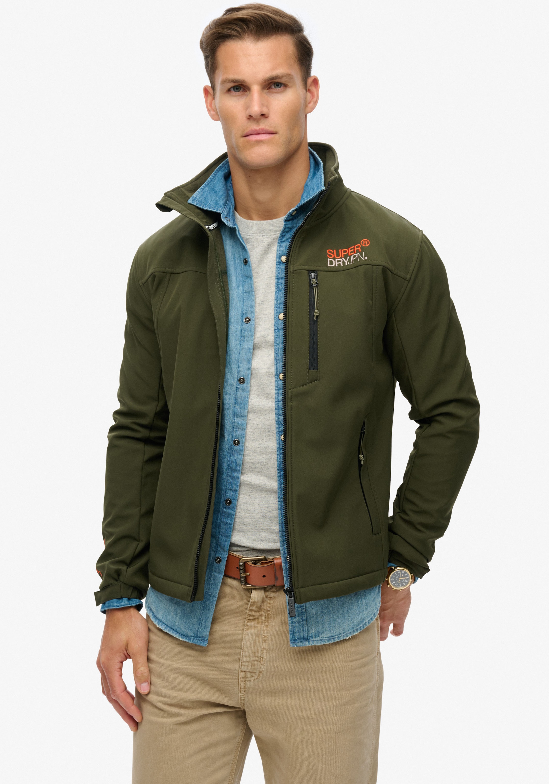 Superdry Outdoorjacke »SOFTSHELL TREKKER TRACK JACKET«, mit Kapuze