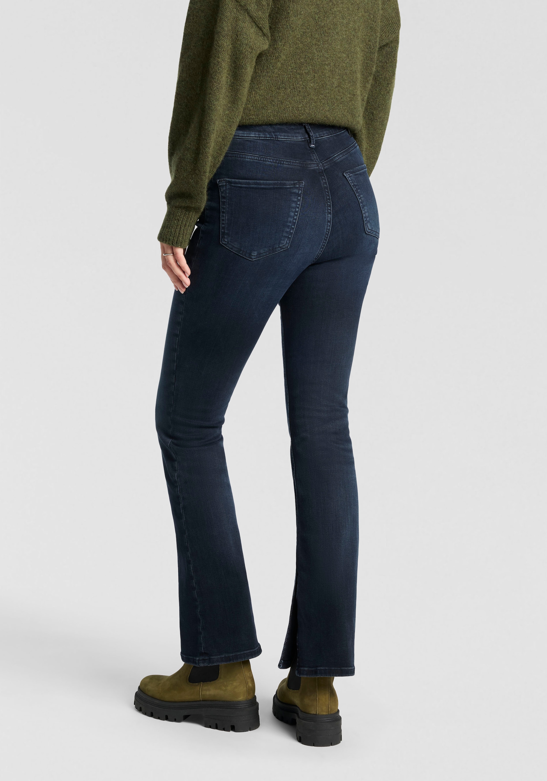 BOSS ORANGE Bootcut-Jeans »Rosa High Rise Bootcut Premium Damenmode«, mit geschlitztem Saum