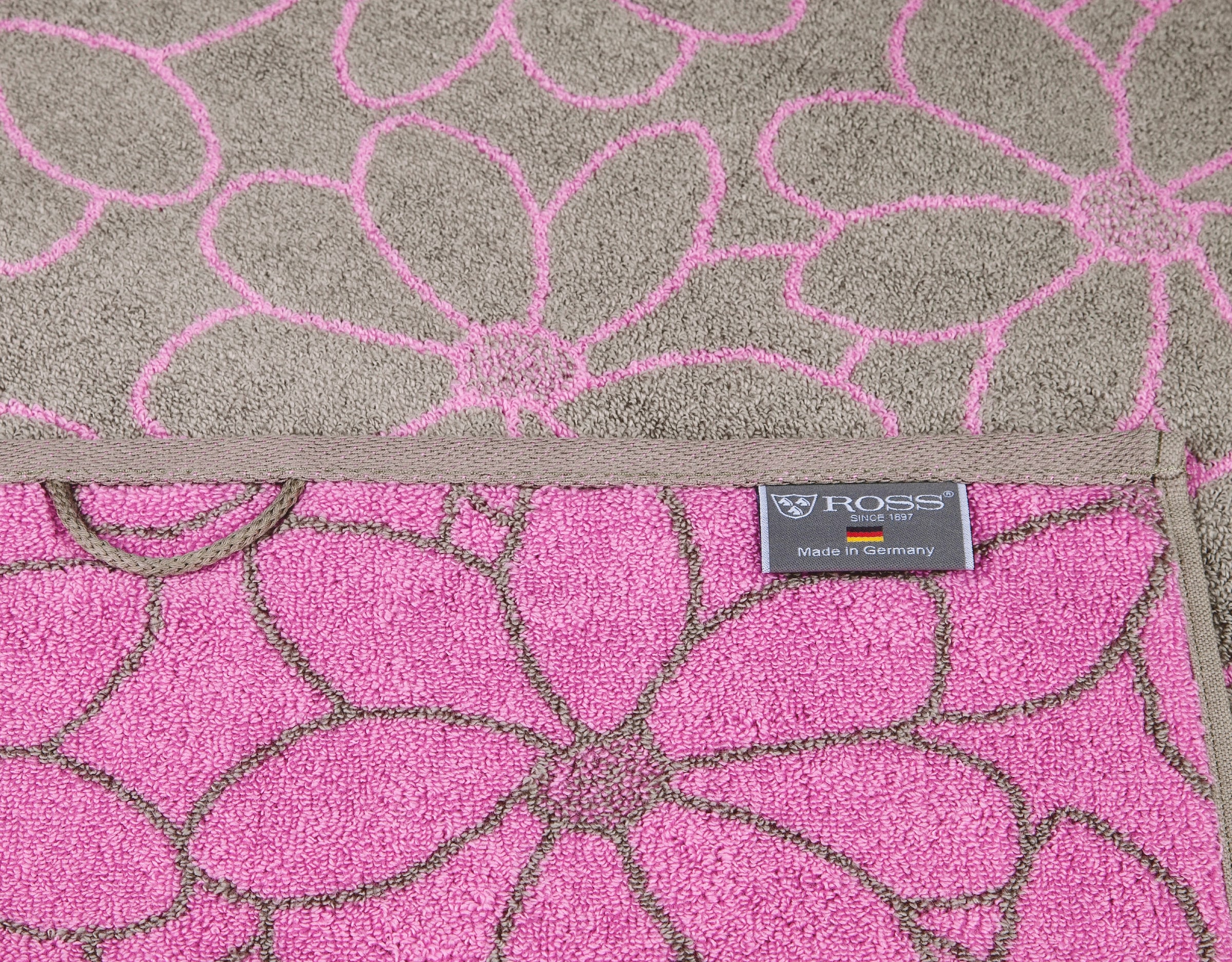 ROSS Badetuch »Blütenfond«, (1 St.), aus feinster Mako-Baumwolle bei OTTO