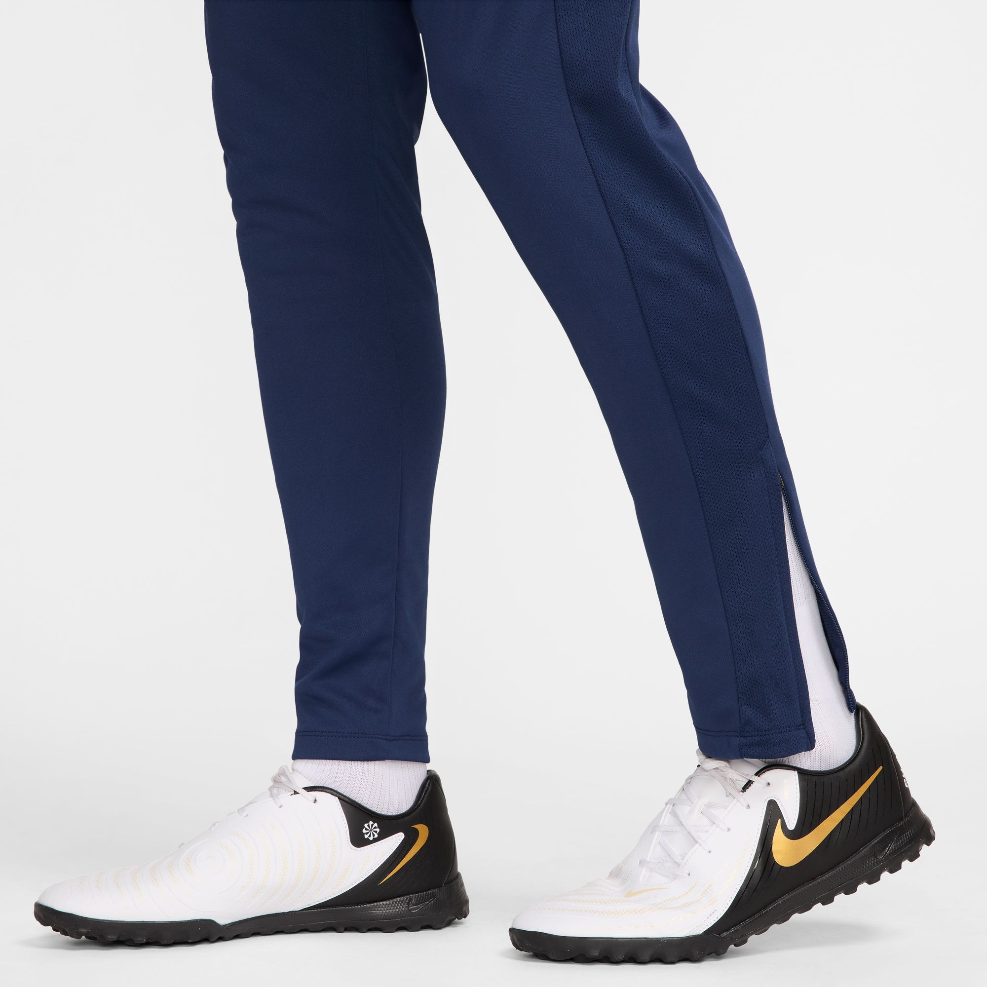 Nike Trainingshose »Nike Academy Men's Dri-FIT Soccer Pants«  für Fußball und sportliche Aktivitäten geeignet, sportlicher Stil