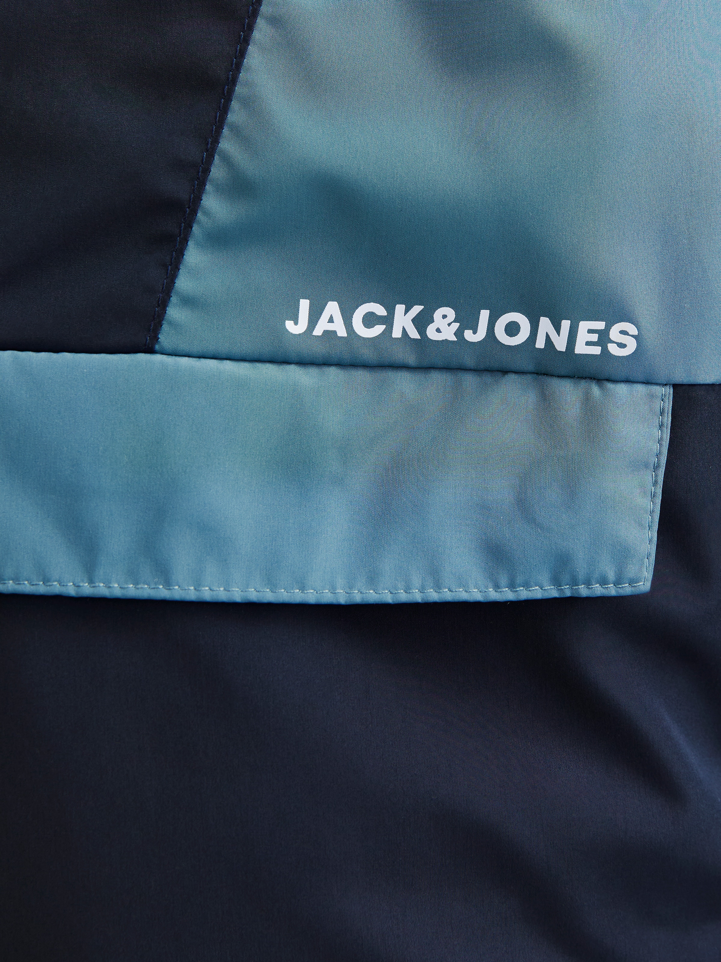 Jack & Jones Junior Windbreaker »JJWINDBREAKER PACKABLE ANORAK JNR«, mit Kapuze