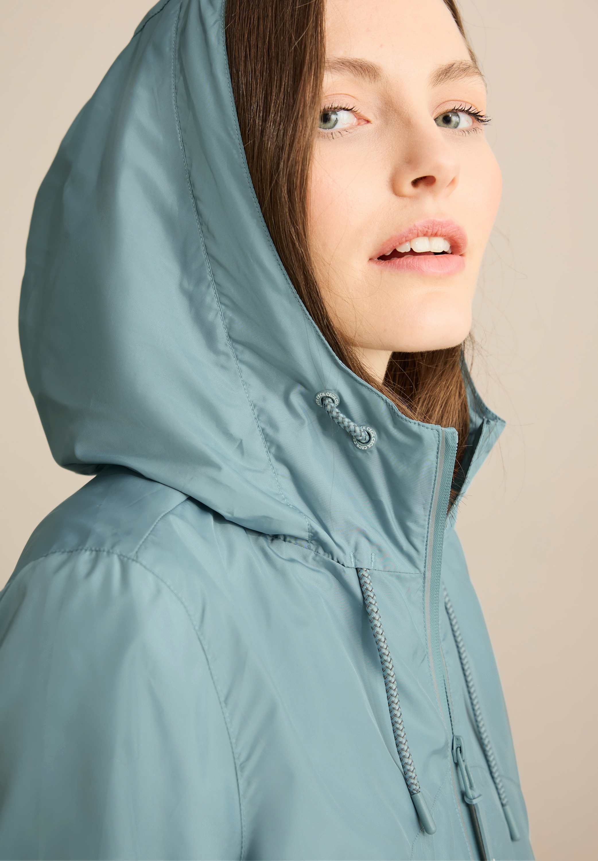 Cecil Windbreaker, mit Kapuze, mit Kapuze und Tunnelzug
