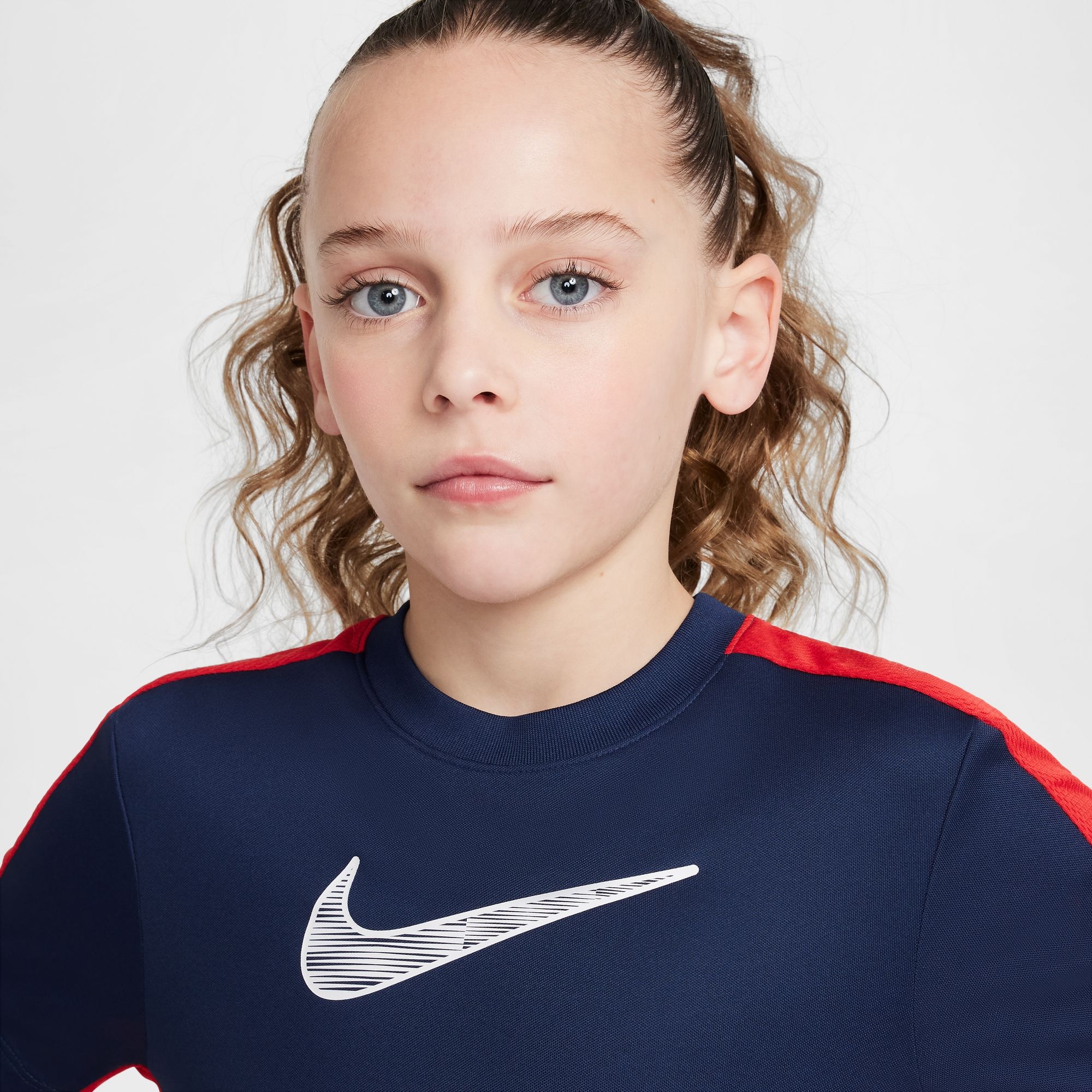 Nike T-Shirt »K NK DF TRPHY23 SS TOP GX« für Teens, sportlicher Stil, für Fitness und Freizeit
