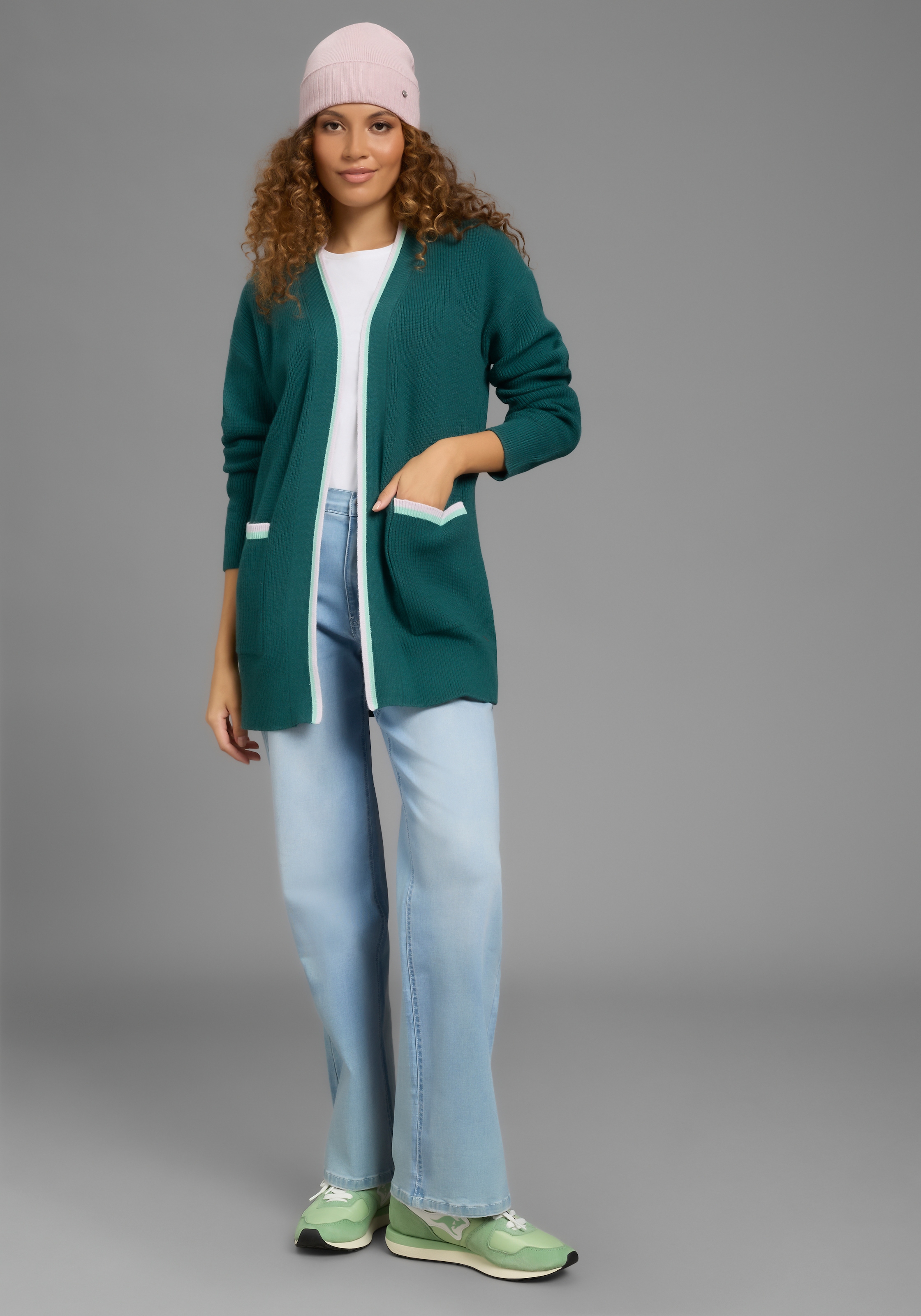 KangaROOS Strickjacke hüftbedeckende Länge, Kontrastdetails, offene Form