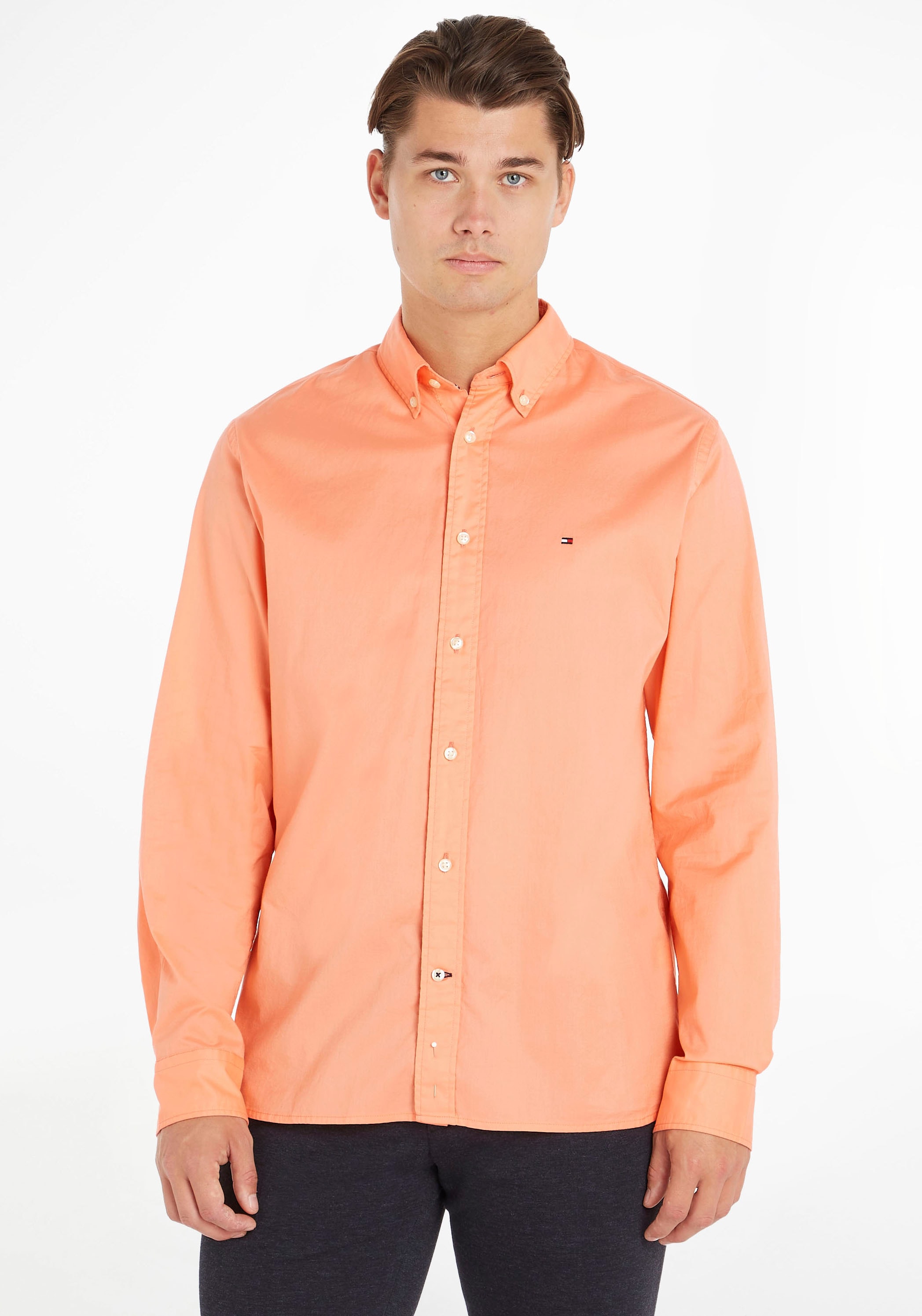 Tommy Hilfiger Langarmhemd »FLEX POPLIN RF SHIRT«, mit Tommy Hilfiger Labelschild innen an der Knopfleiste