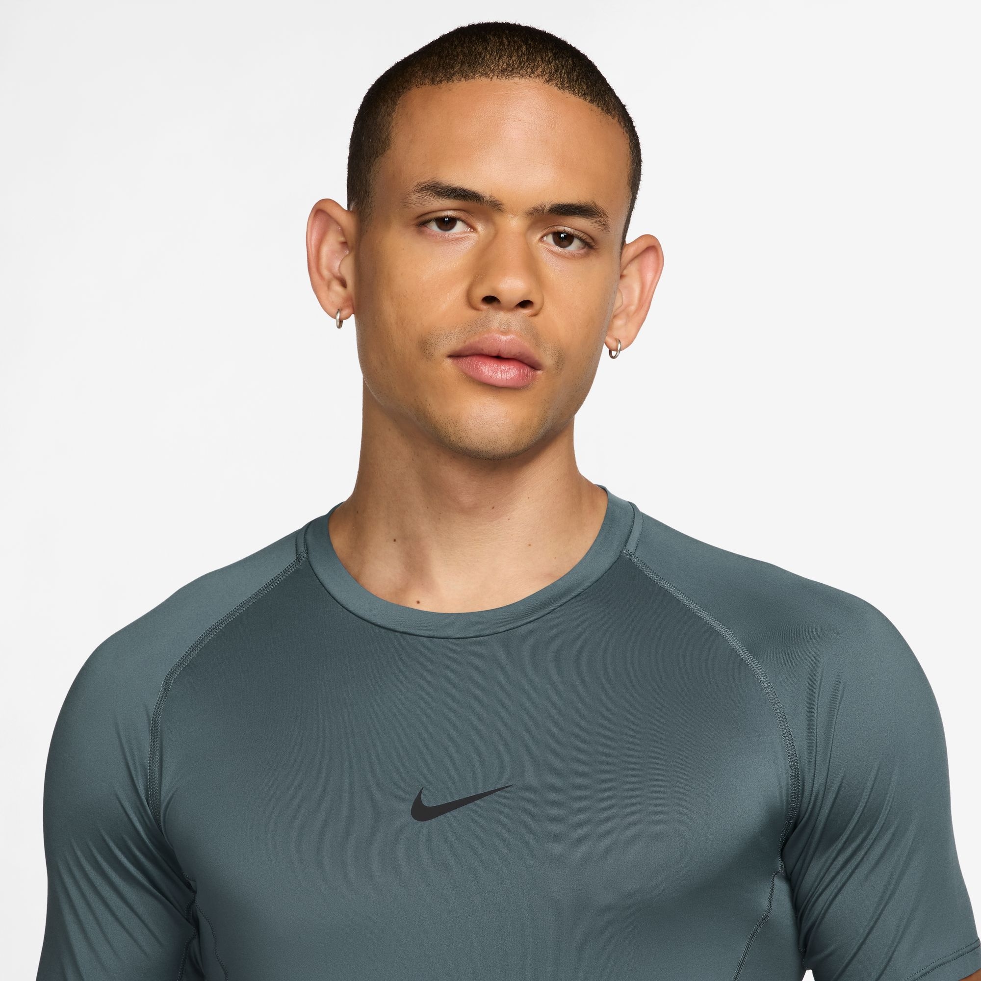 Nike Trainingsshirt »M NP DF TIGHT TOP SS«
