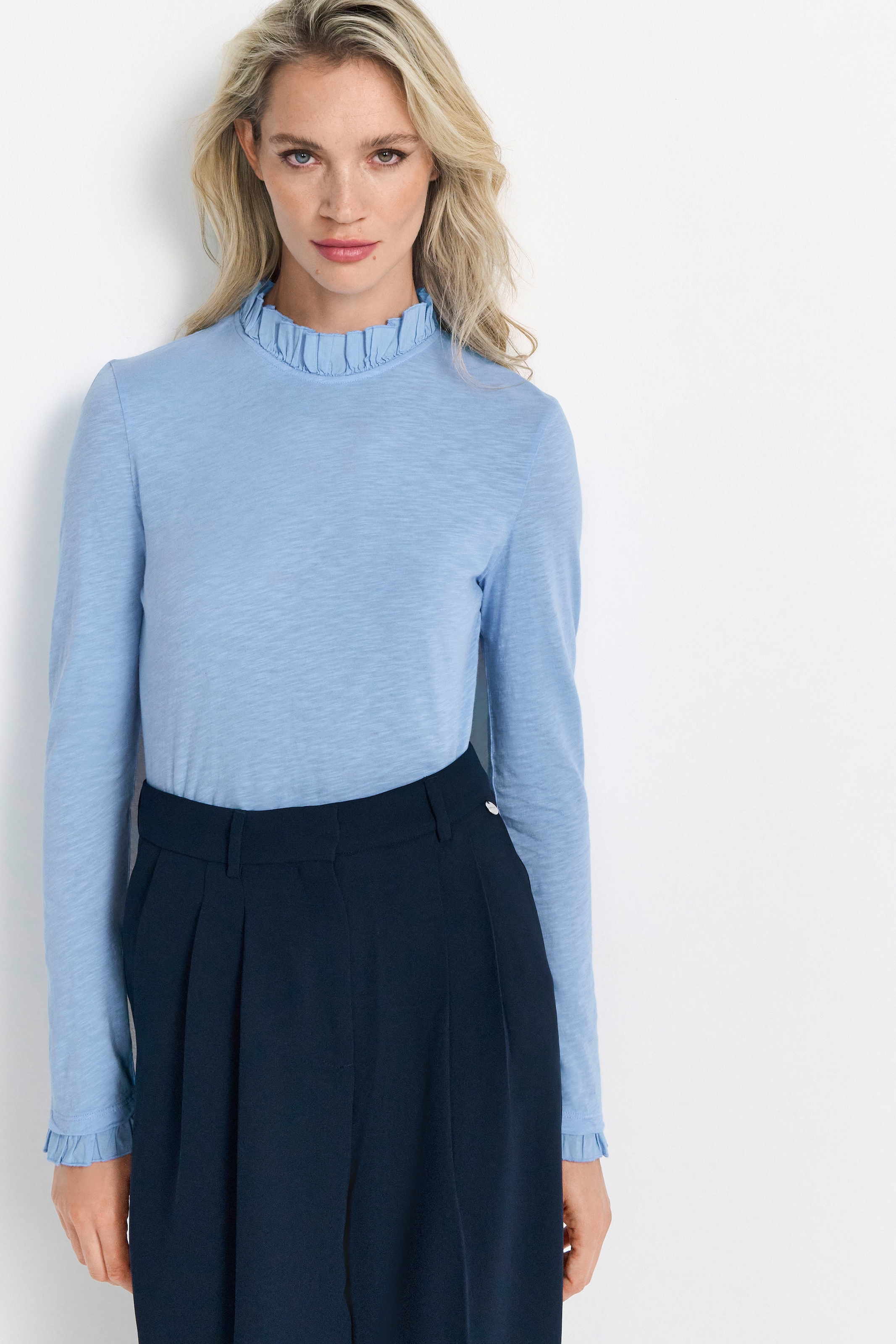 RICHROYAL Langarmshirt »2409 O Slub F LS«, mit Rüschenkante an Ausschnitt und Ärmelsaum
