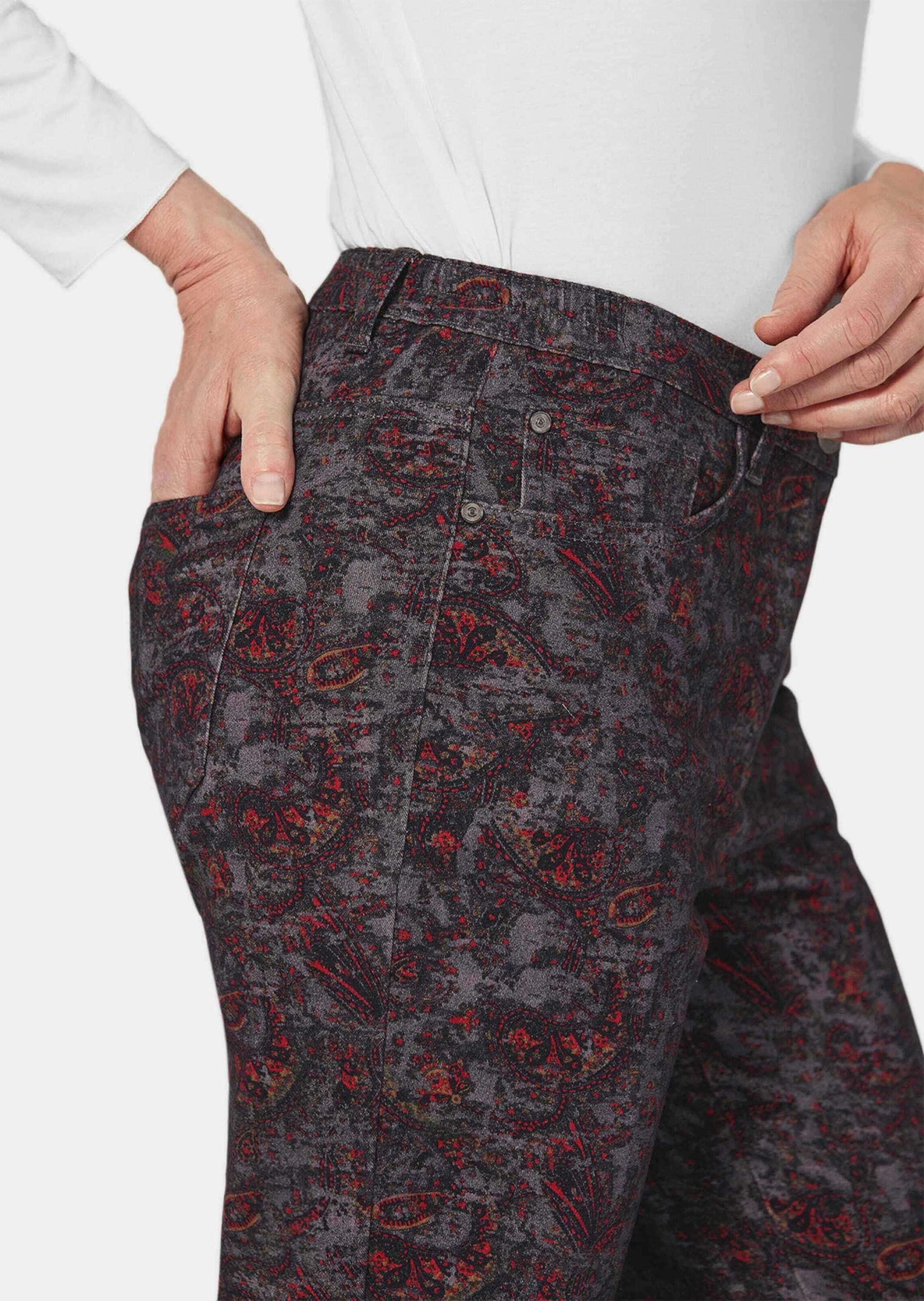 GOLDNER 2-in-1-Hose »Kurzgröße Druckhose CARLA mit Paisley-Muster«