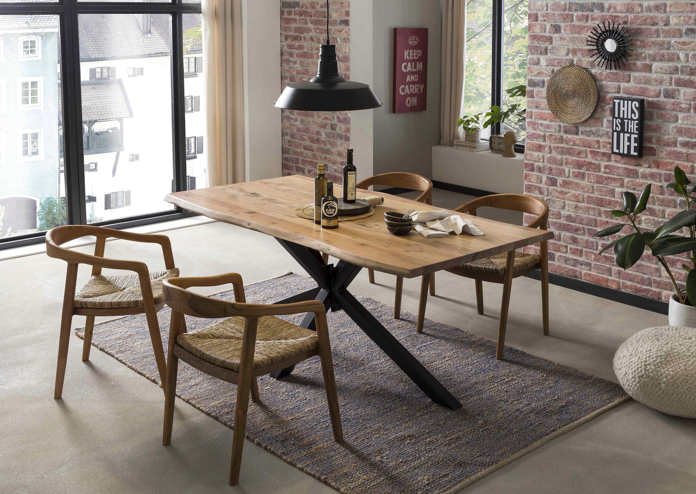 SIT Baumkantentisch mit Baumkante wie gewachsen