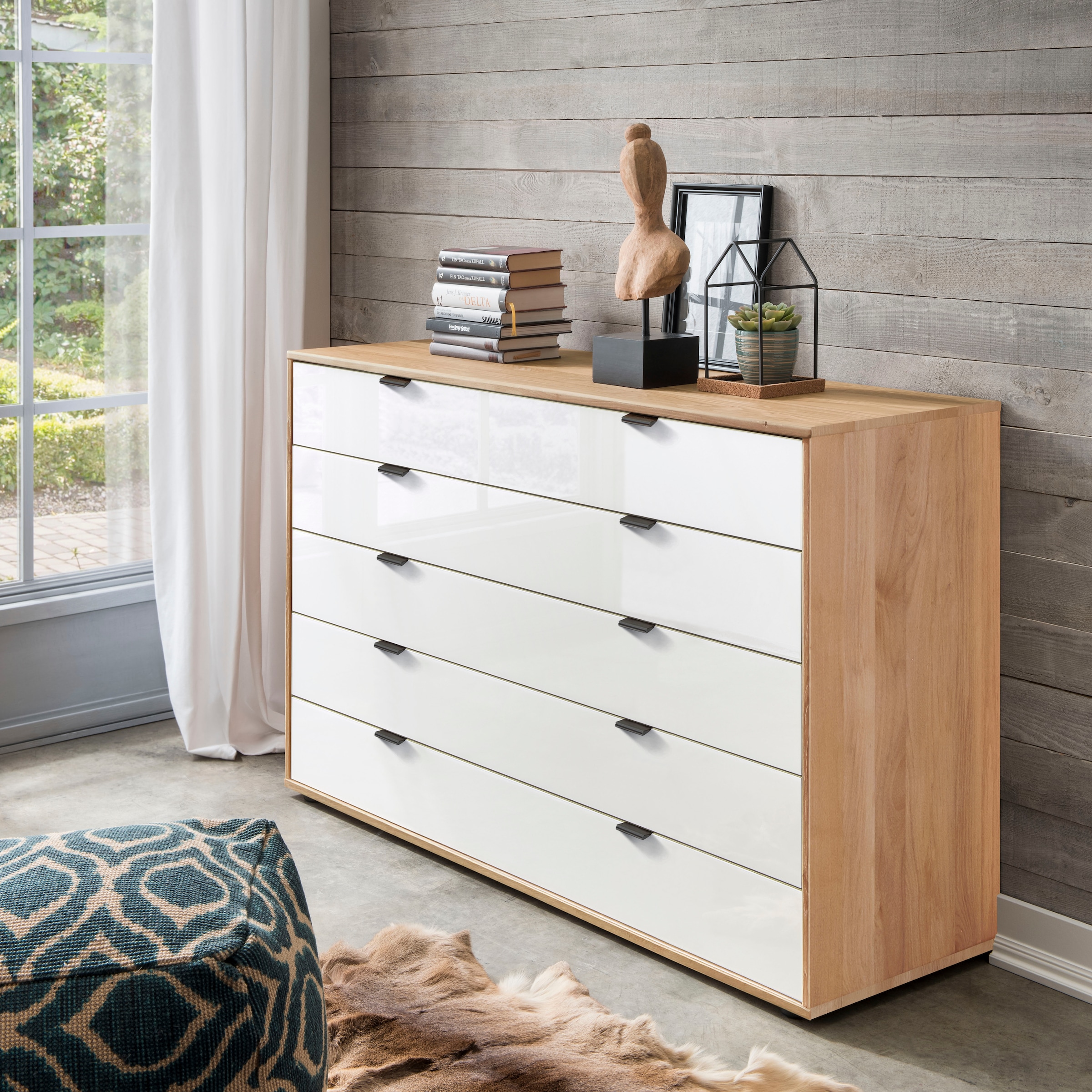 WIEMANN Schubkastenkommode »Cardiff Sideboard, Wäscheschrank, teilmassiv Erle, mit Schubladen« Glas- oder Massivholzfront, verschiedene Breiten, MADE IN GERMANY,  Schubkästen inklusive Selbsteinzug und Dämpfung