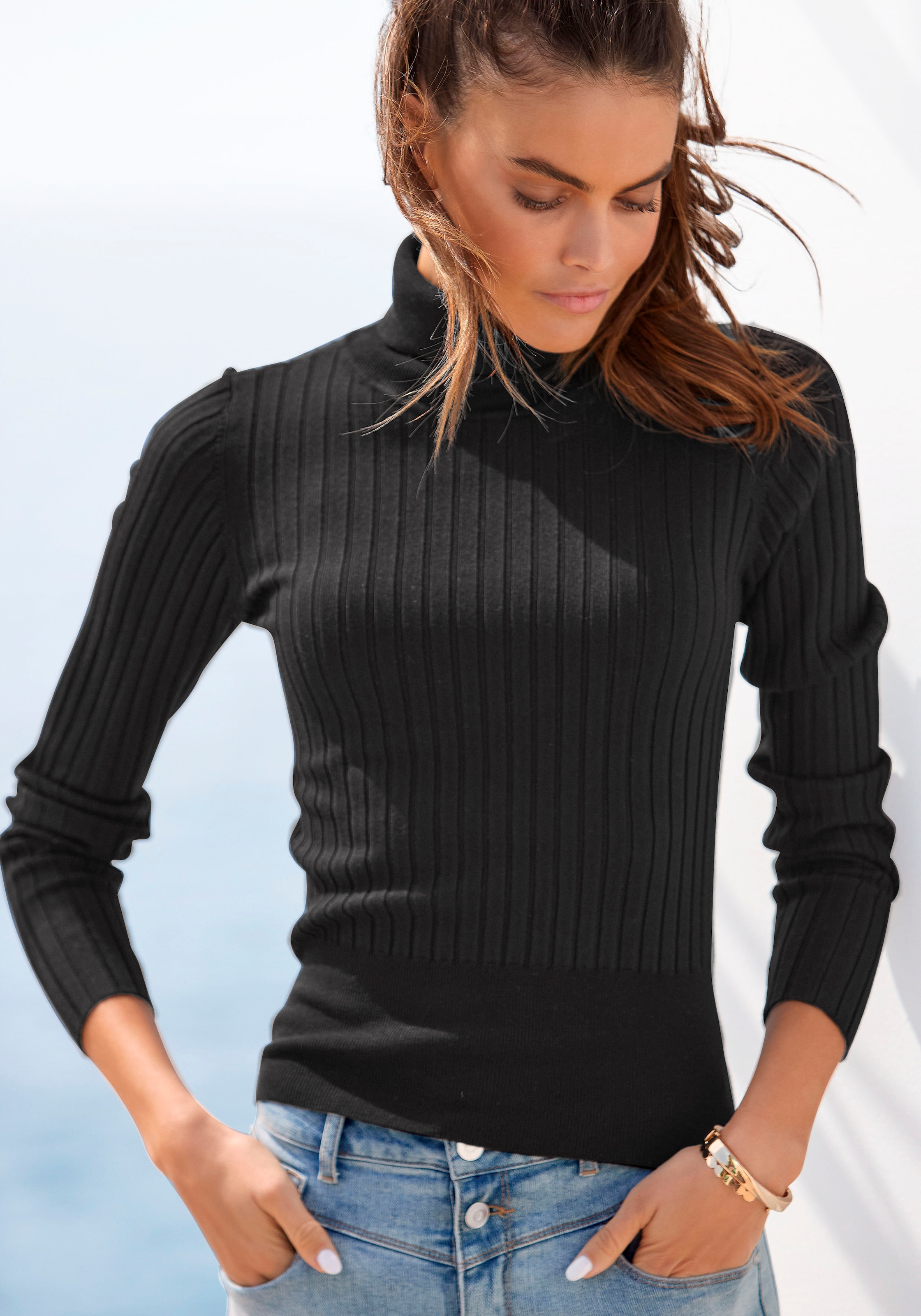 Rollkragenpullover, aus weichem Rippstrick, figurbetonter Strickpullover