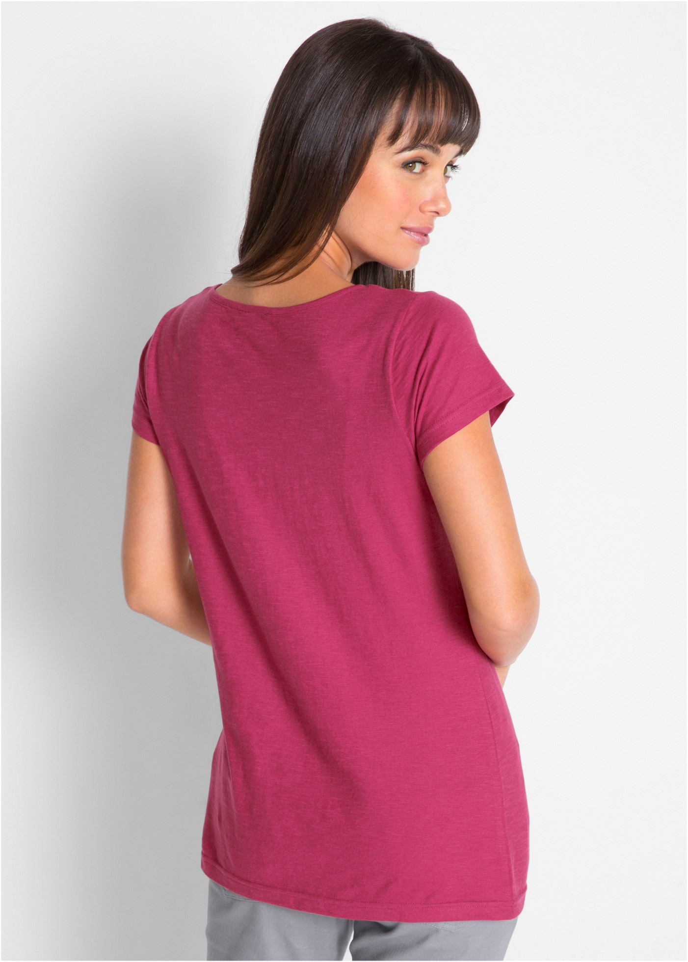 bonprix T-Shirt gerade Passform, Kurzarm, mit dekorativem Druck, aus Baumwolle