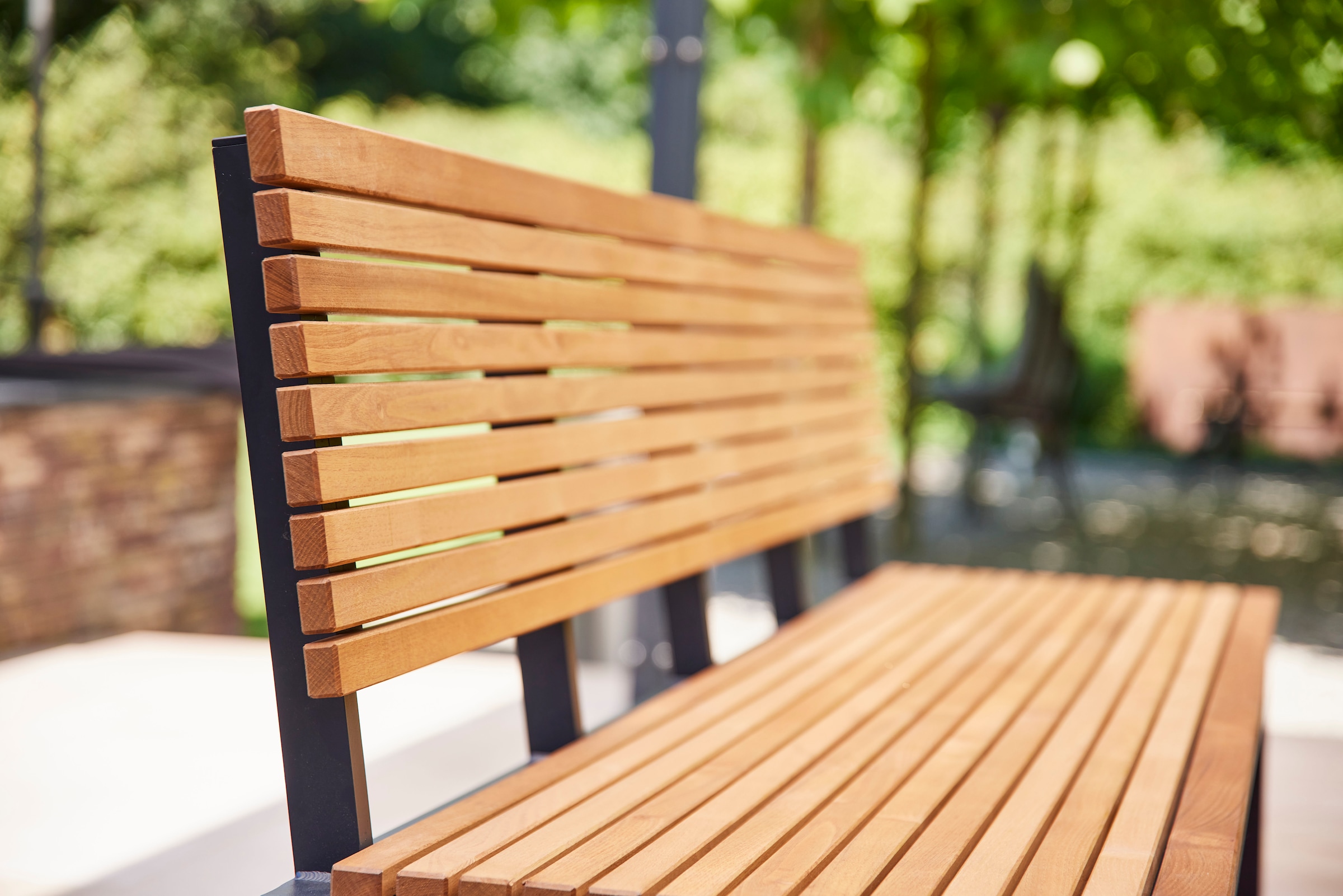 Siena Garden Gartenbank »Bozen 3er Aluminiumgestell anthrazit Robininenholz« Flächen aus Robinienholz FSC® 100%