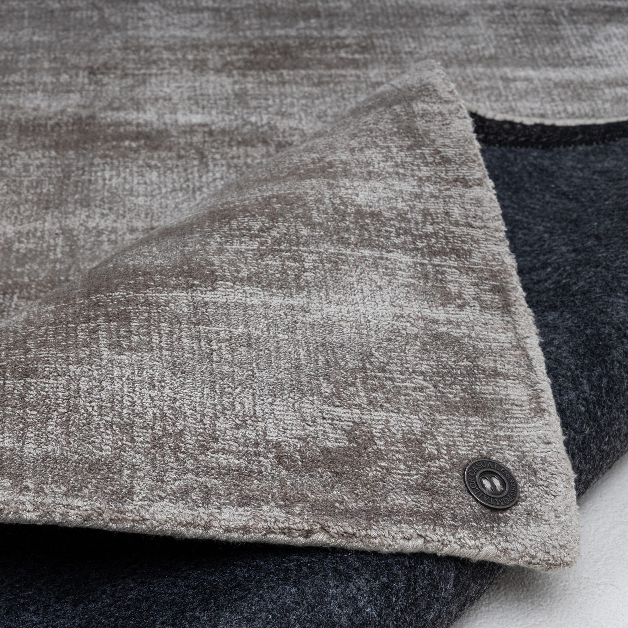 TOM TAILOR HOME Teppich »Shine uni« rechteckig 8 mm Höhe Handwebteppich, 100% Viskose, handgewebt, mit elegantem Schimmer