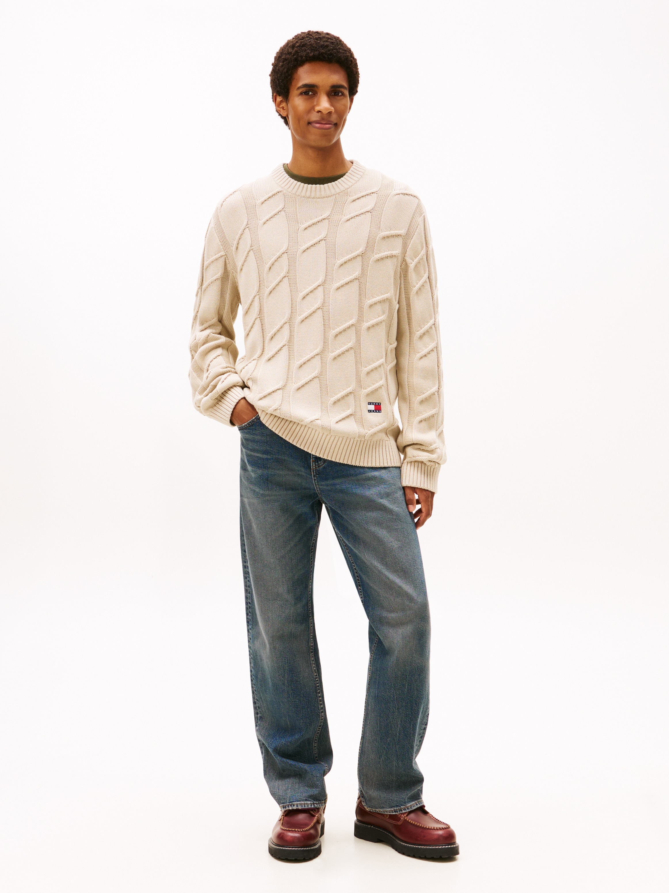 Tommy Jeans Rundhalspullover »TJM REG CHUNKY CABLE« Grobstrick mit Zopfmuster, regular fit, Rundhals