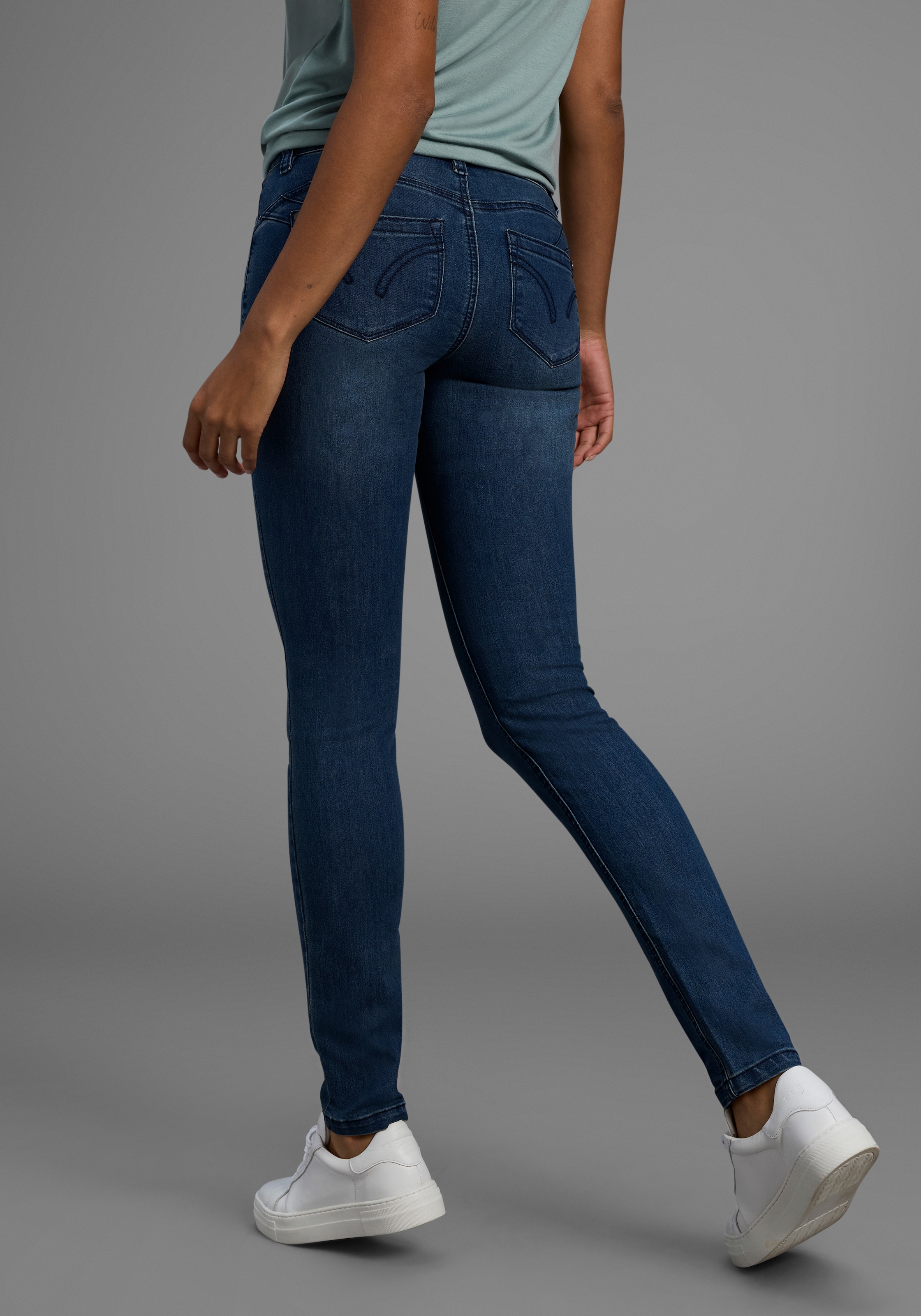 Arizona Skinny-fit-Jeans »Shaping«, skinny Passform, normale Leibhöhe, in Stretch-Qualität, Used-Look