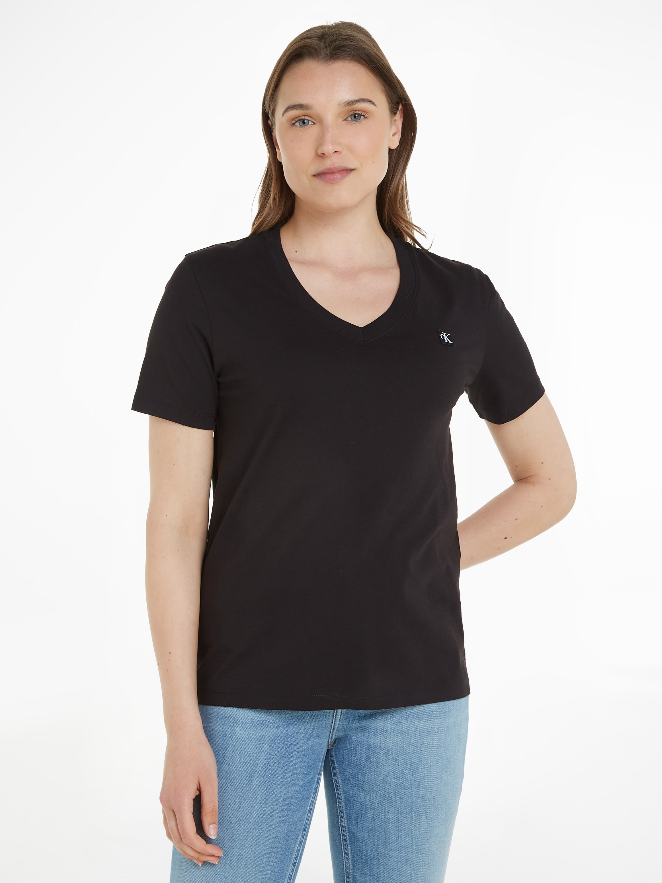 Calvin Klein Jeans T-Shirt »CK EMBRO BADGE V-NECK TEE«, mit Logomarkenlabel  bei OTTO
