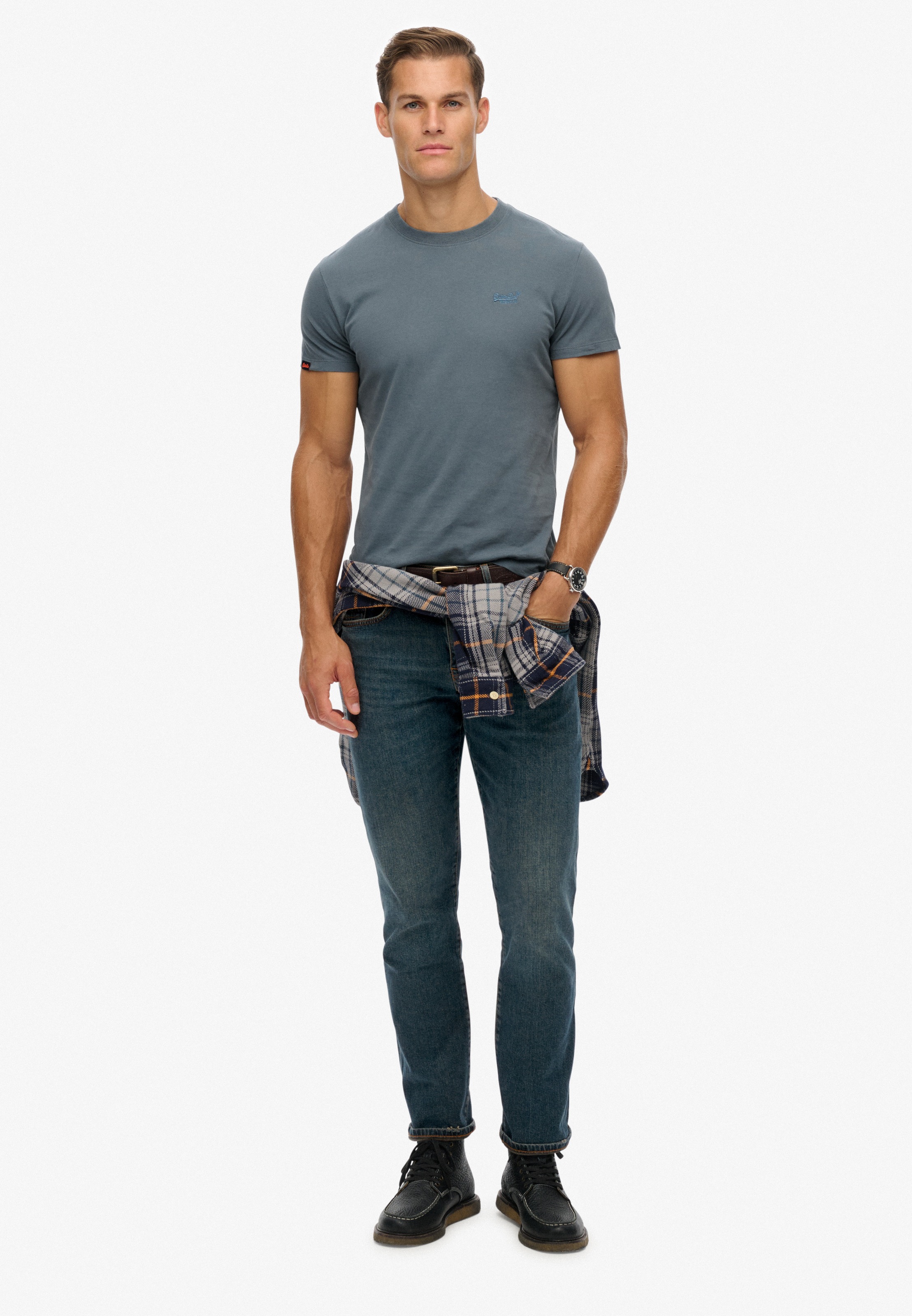 Superdry Rundhalsshirt »ESSENTIAL LOGO EMB TEE« Baumwolle, slim fit