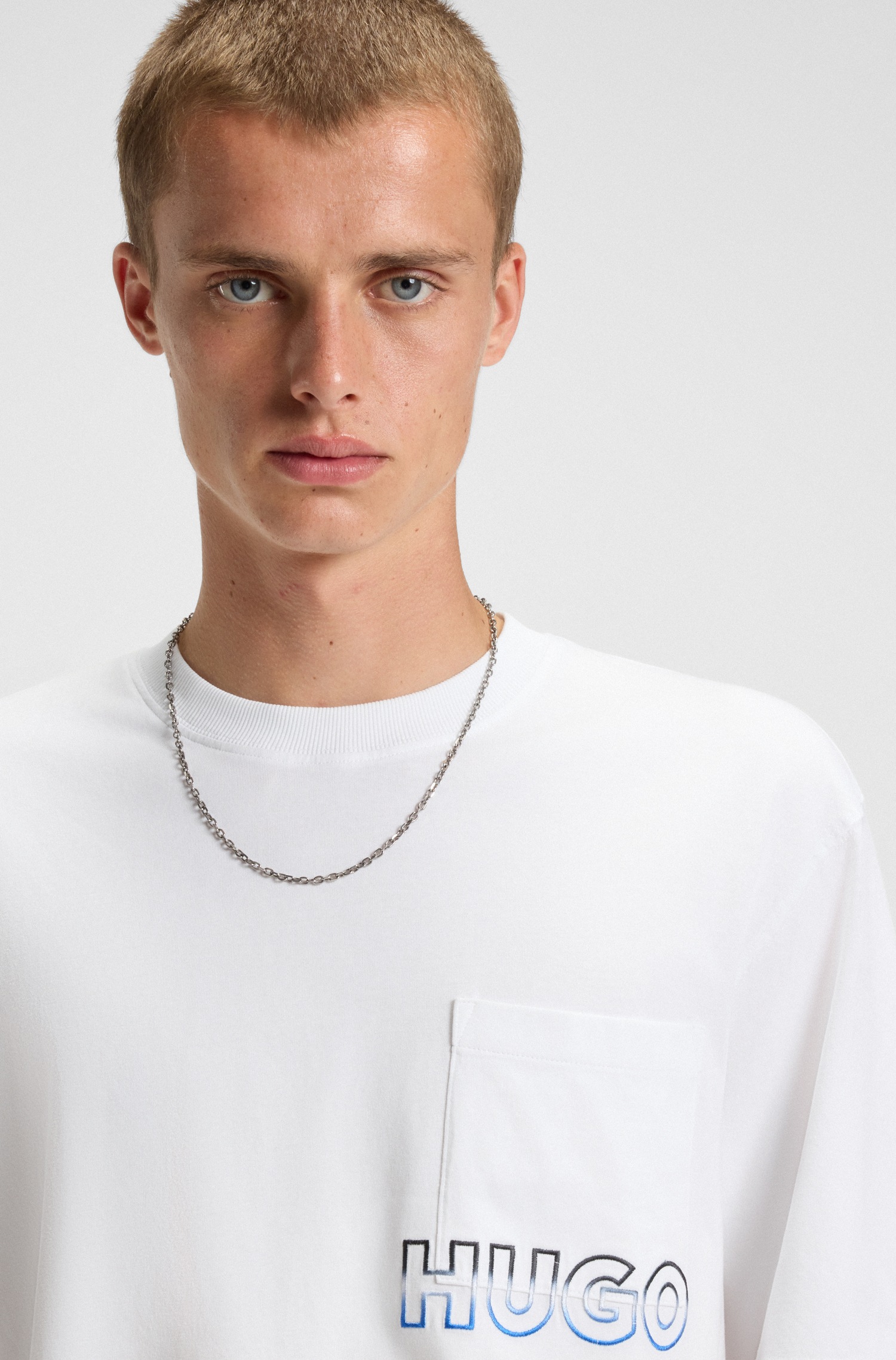 HUGO Blue T-Shirt »Nogoste«, Rundhalsausschnitt, regular fit, Brusttasche