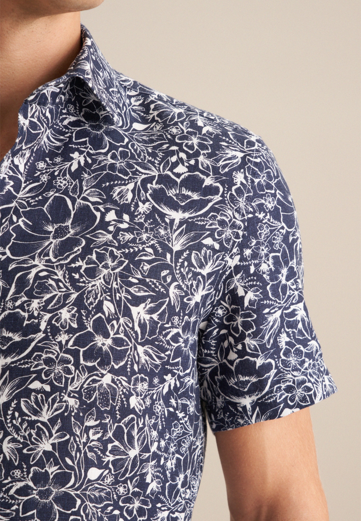 seidensticker Businesshemd »Slim«, Slim Kurzarm Kentkragen Floral