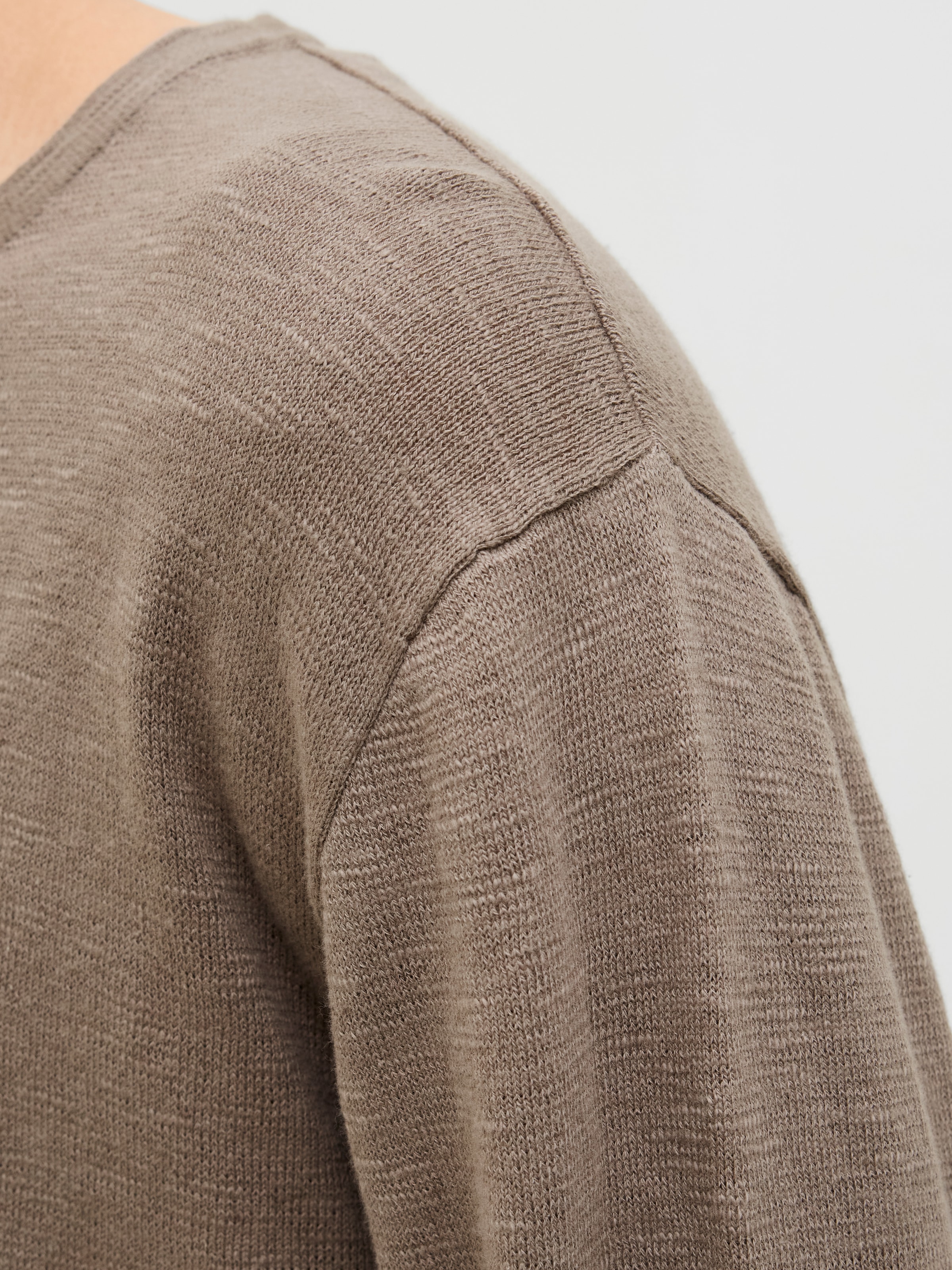 Jack & Jones Rundhalspullover »JJESUMMER KNIT CREW NECK SN«, mit Rundhalsausschnitt