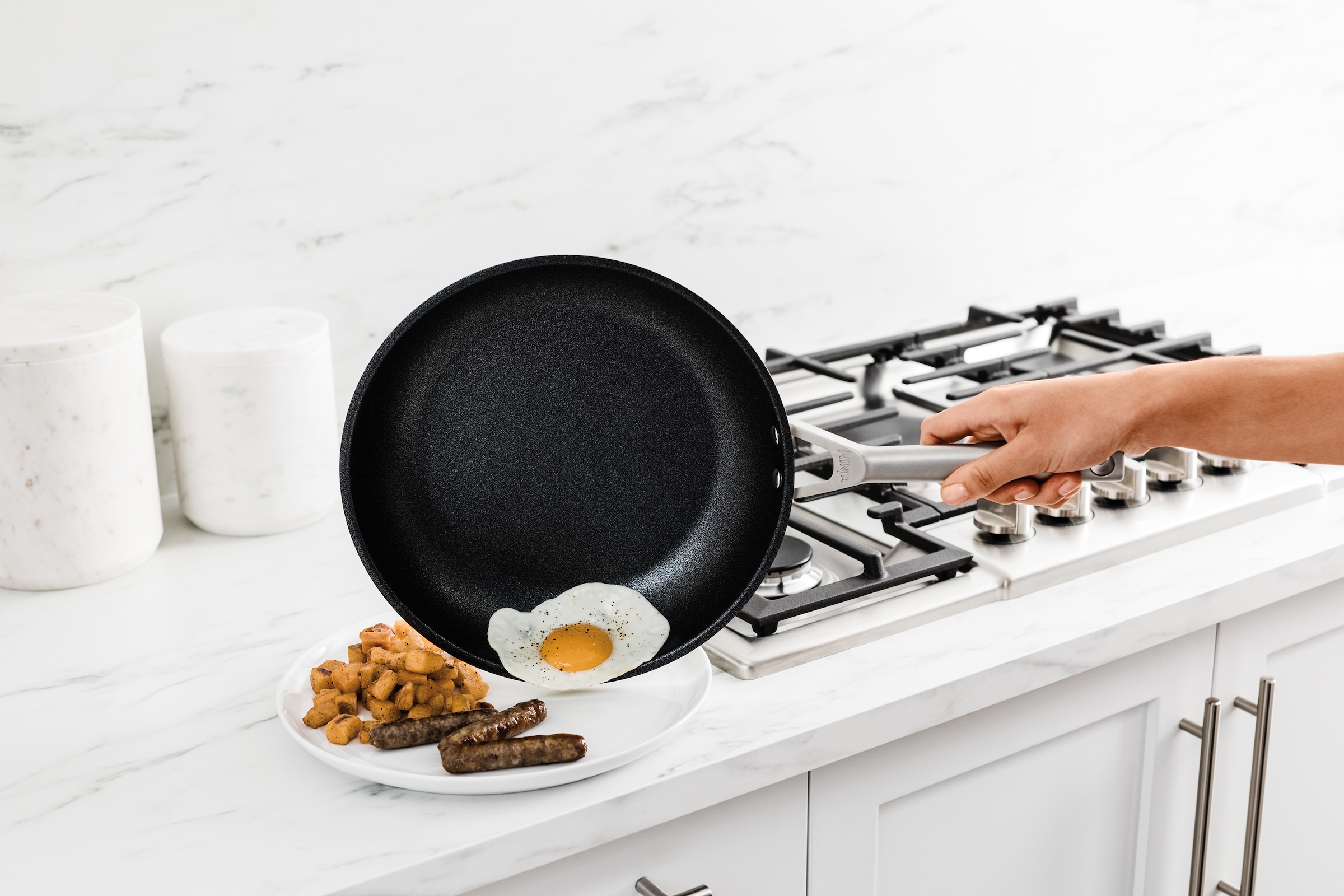 NINJA Bratpfanne »Ninja ZEROSTICK Edelstahl-Pfanne C600DE« Edelstahl 1 Stk. tlg. Edelstahl mit Aluminiumbeschichtung für Braten bei hohen Temperaturen