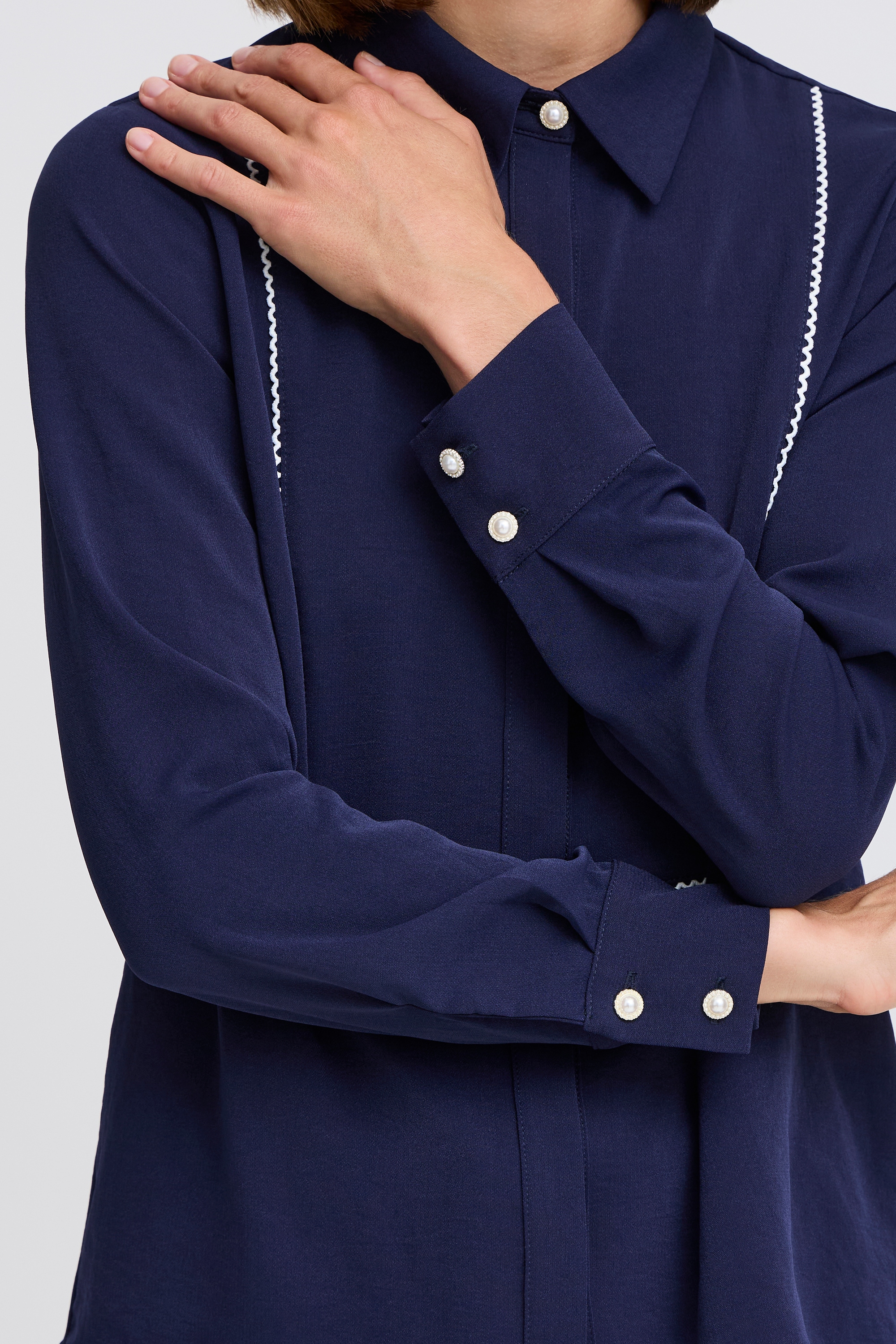 b.young Kurzarmbluse »Kurzarm-Bluse BYIDALINE«