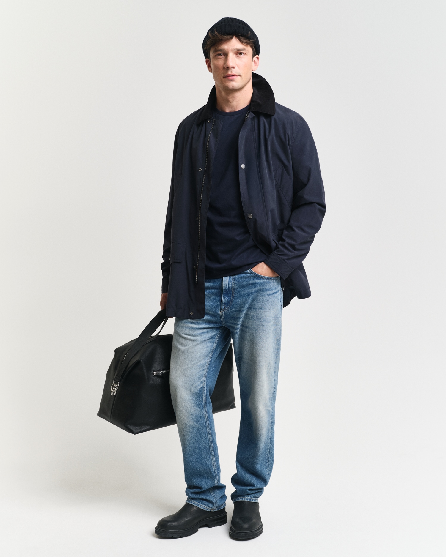 Gant Langarmshirt »REG SHIELD LS T-SHIRT« mit Logostickerei auf der Brust