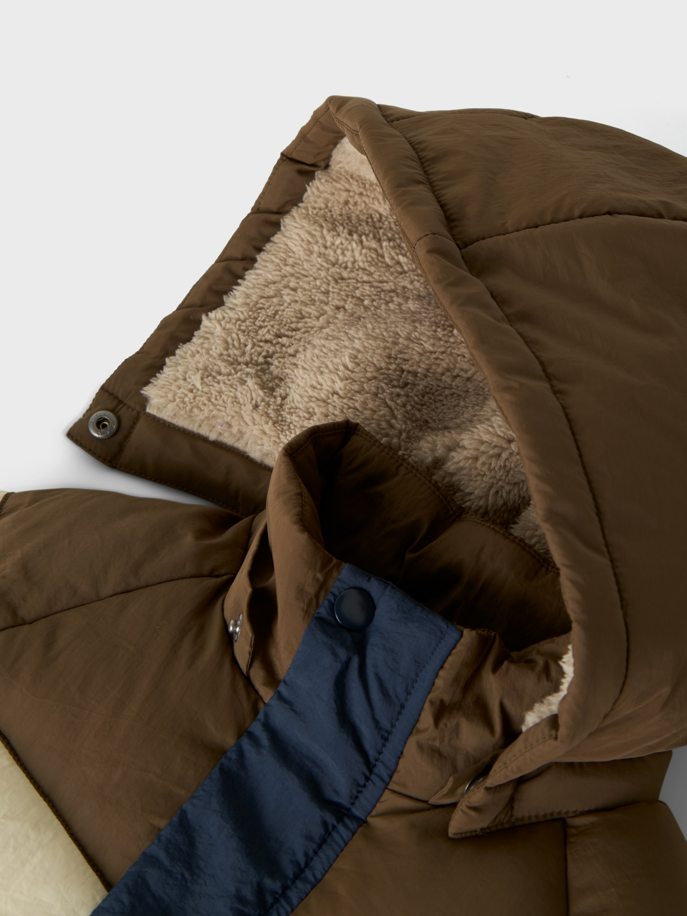 Name It Steppjacke »NMMMELBOURNE PUFFER JACKET BLOCK«, mit Kapuze