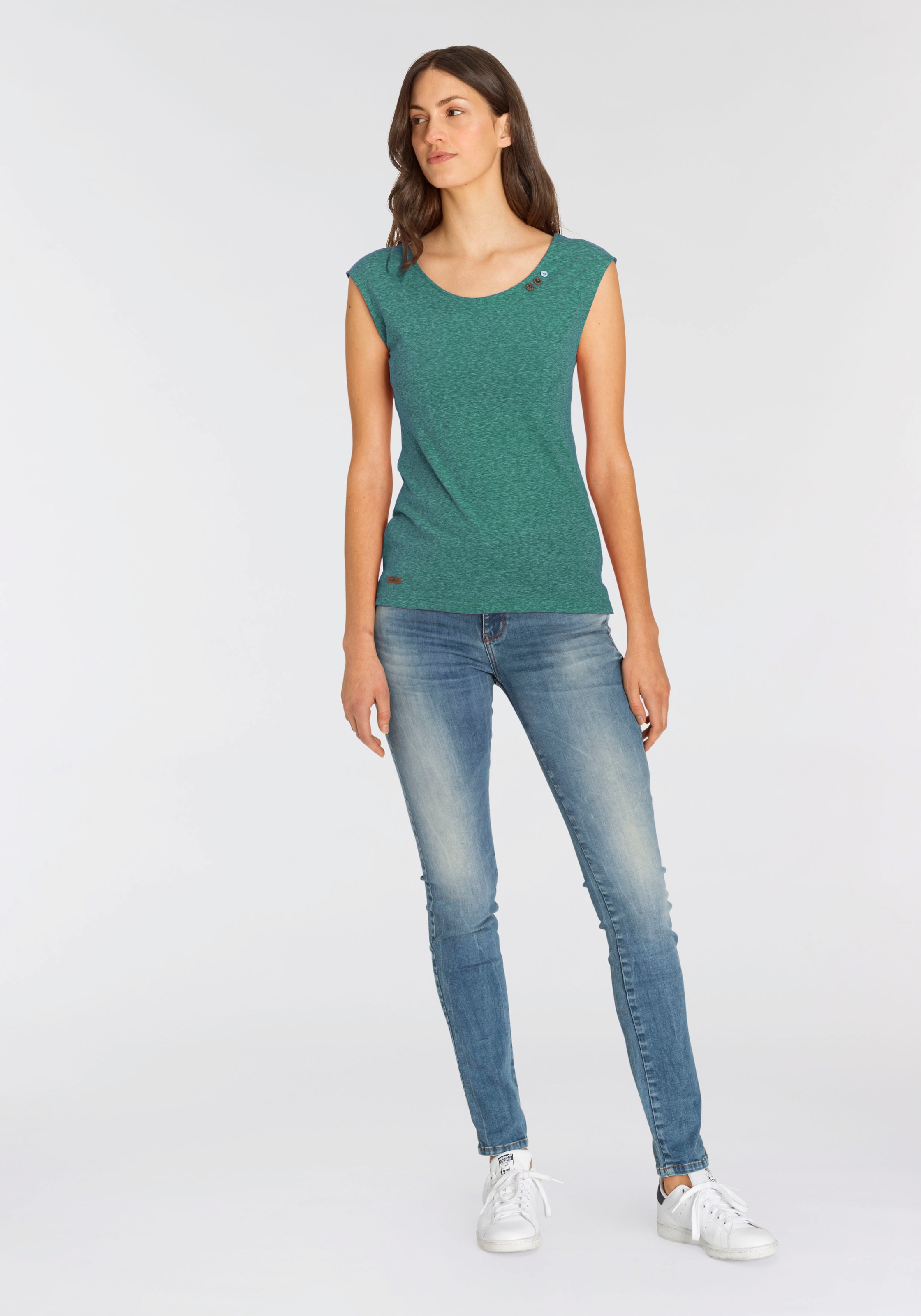 Ragwear T-Shirt »SOFIA O«, mit besonderem Rückenausschnitt