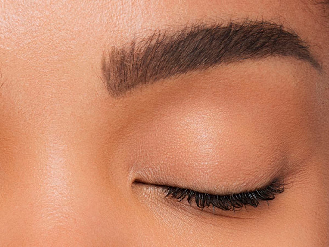 L'ORÉAL PARIS Augenbrauen-Stift »Brow Artist Skinny Definer«, mit ovaler und extra feinen Spitze