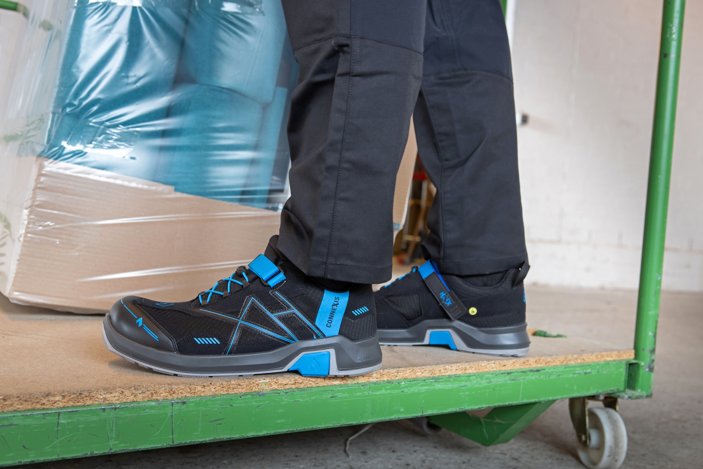 haix Sicherheitsschuh »Sicherheitsschuhe CONNEXIS Safety T S1 low black-blue«