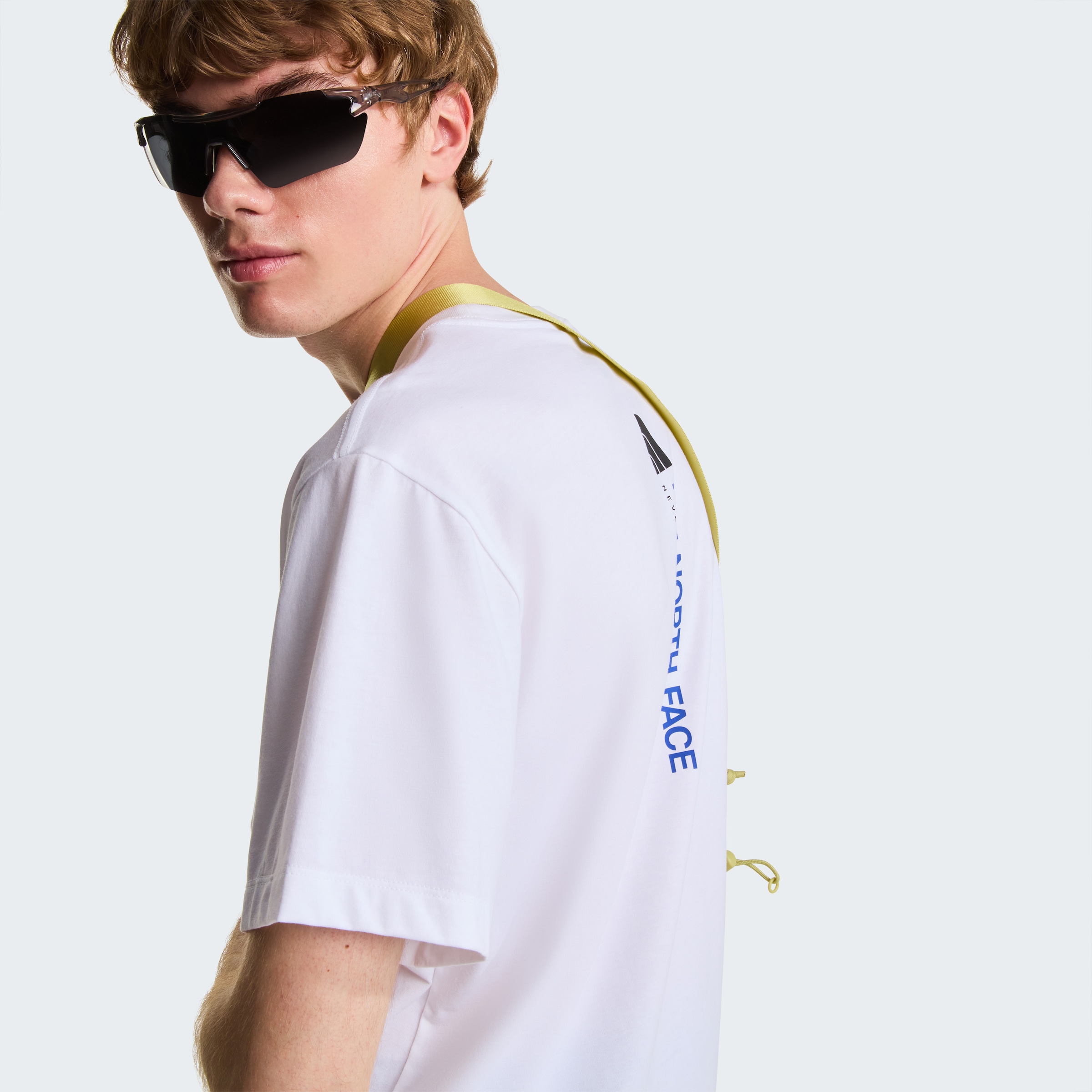 The North Face T-Shirt »M VERTICAL REGULAR SHORT SLEEVE TEE-GRAPHIC« für Sportmode und Outdoormode, modernes Design