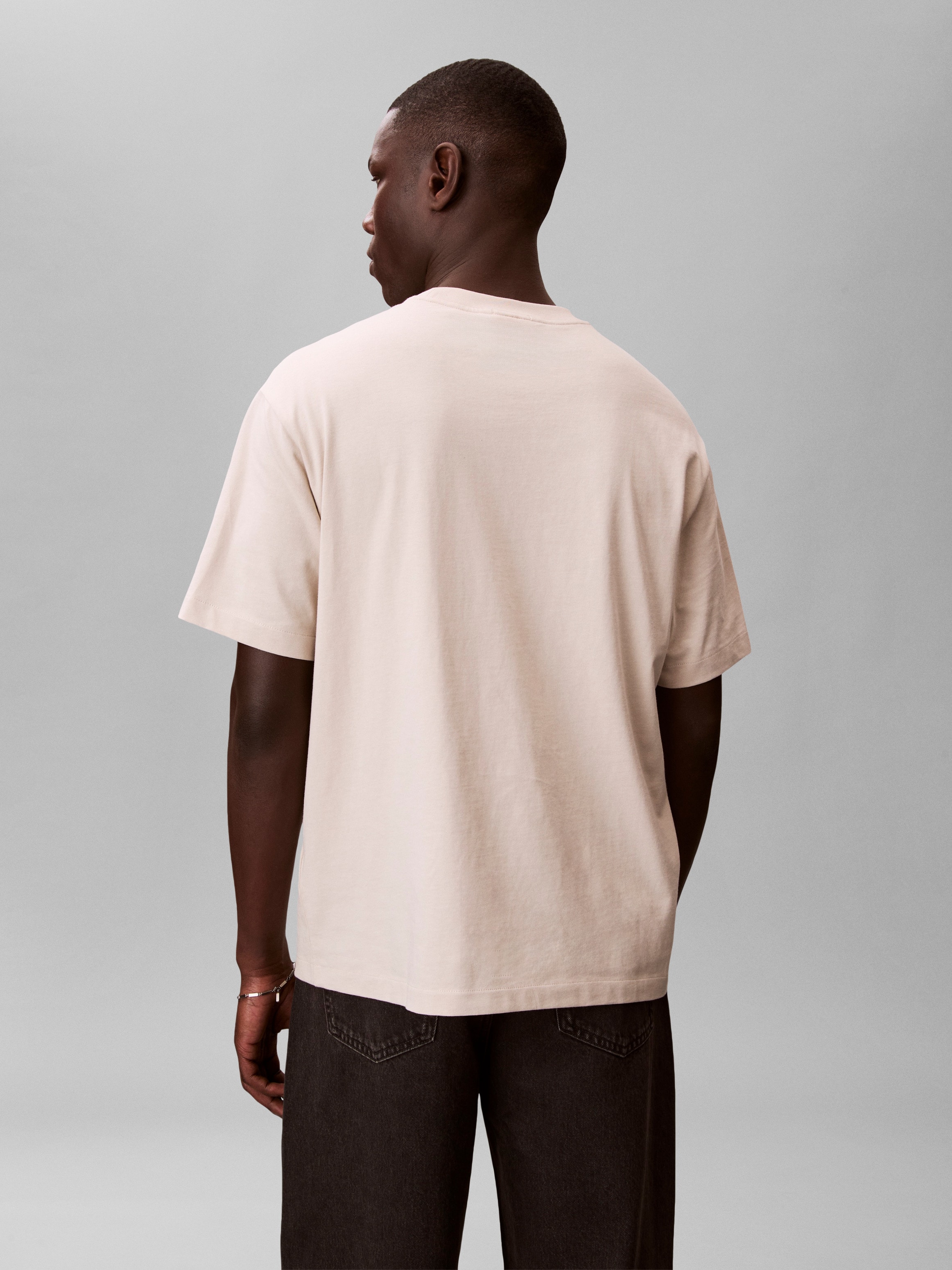 Calvin Klein T-Shirt »SS RLXD STANDARD LOGO CREWNK TEE« Rundhalsausschnitt, relaxed fit