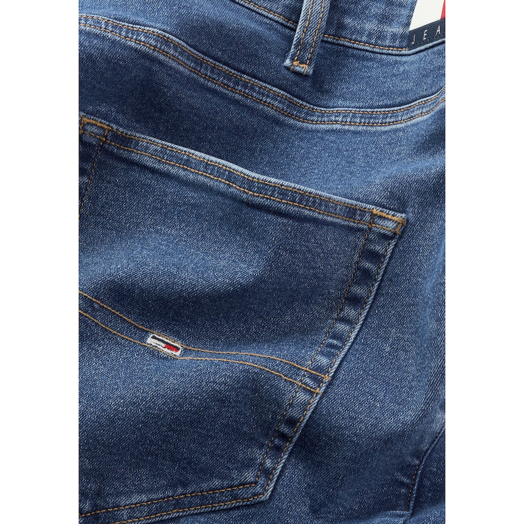 Tommy Jeans Plus Slim-fit-Jeans »SCANTON PLUS«, mit Ledermarkenlabel