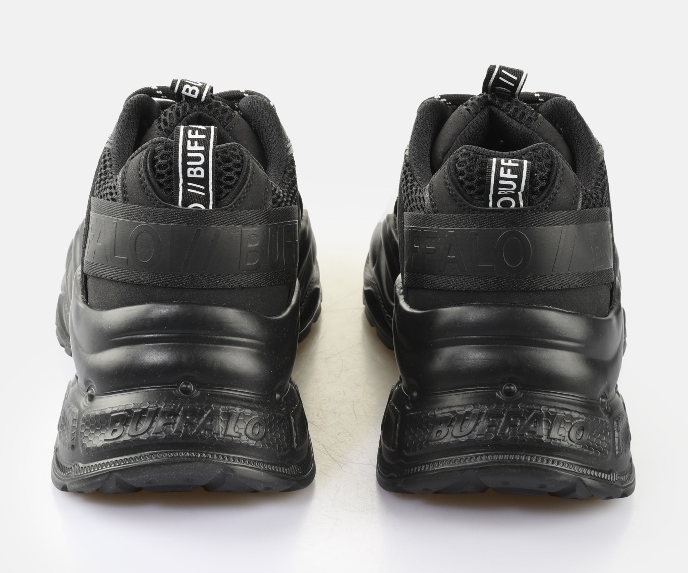 Buffalo Plateausneaker »YUNO«  Chunky-Sneaker, Schnürschuh, Leichtgewicht mit Memory Foam-Innensohle