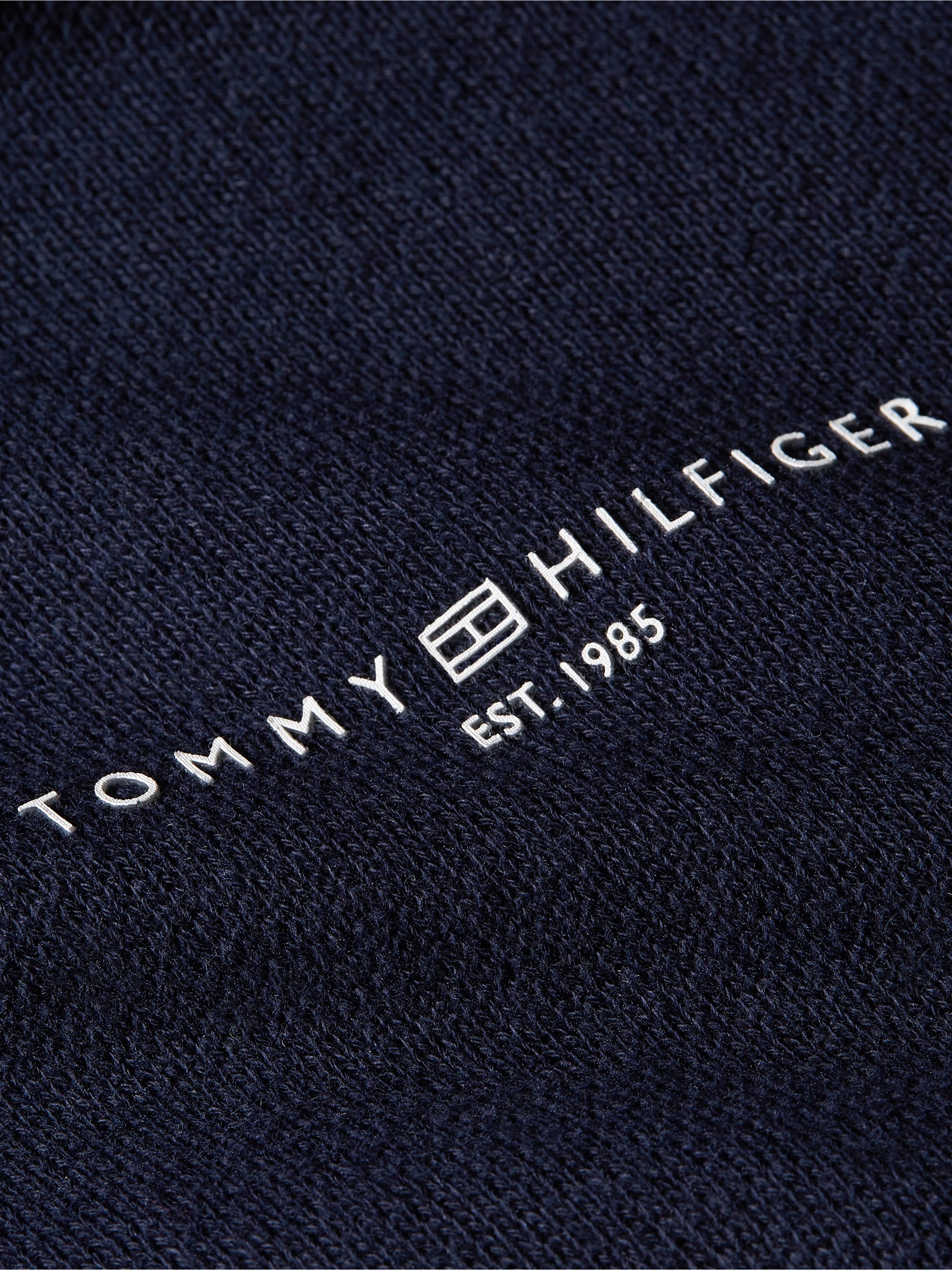 Tommy Hilfiger mit »1985 bei LOGO RLX der auf Logo-Schriftzug CORP HOODIE«, OTTO Kapuzensweatshirt Brust MINI kaufen