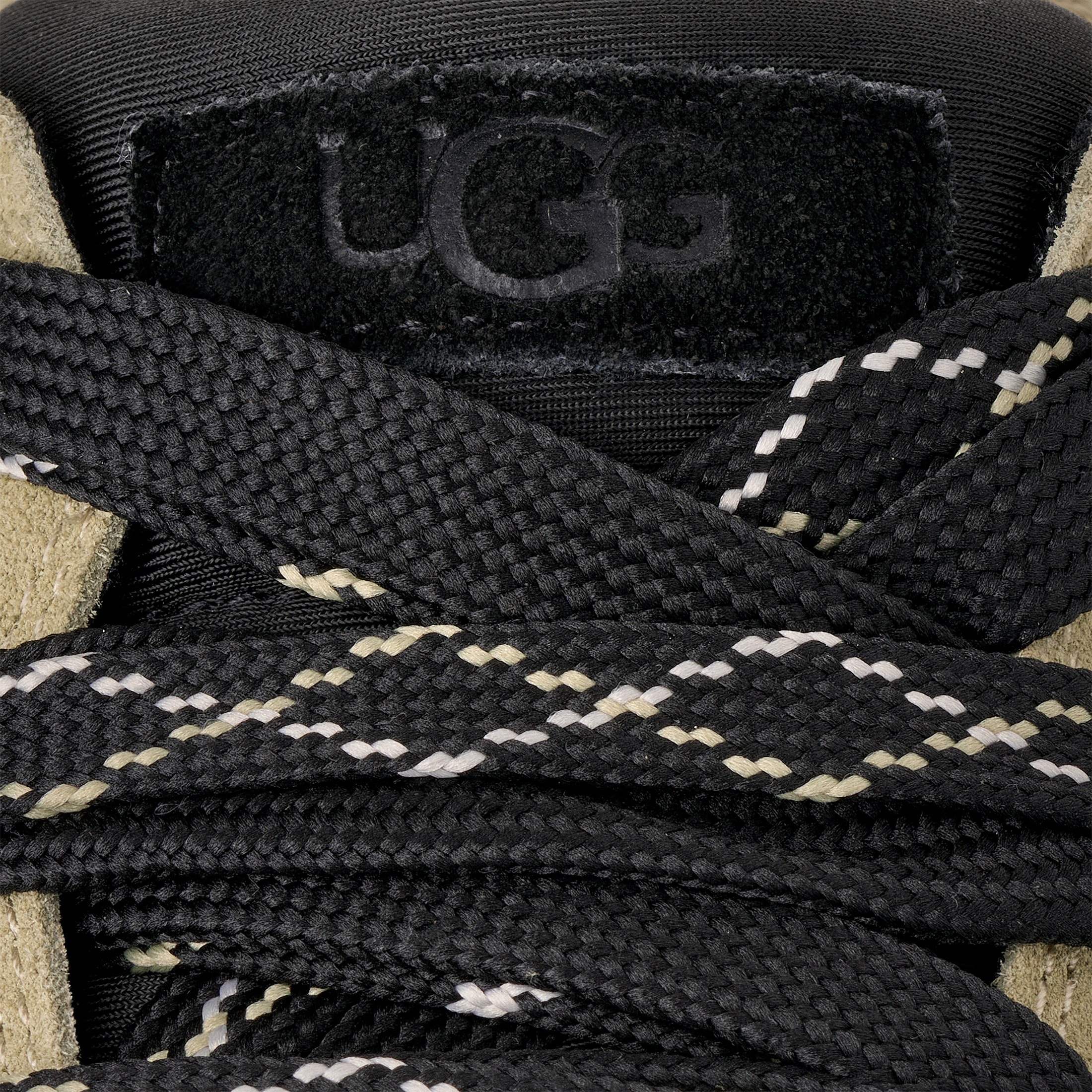 UGG Sneaker »LO LOWMEL«, Sneaker, Freizeitschuh mit trendiger Laufsohle