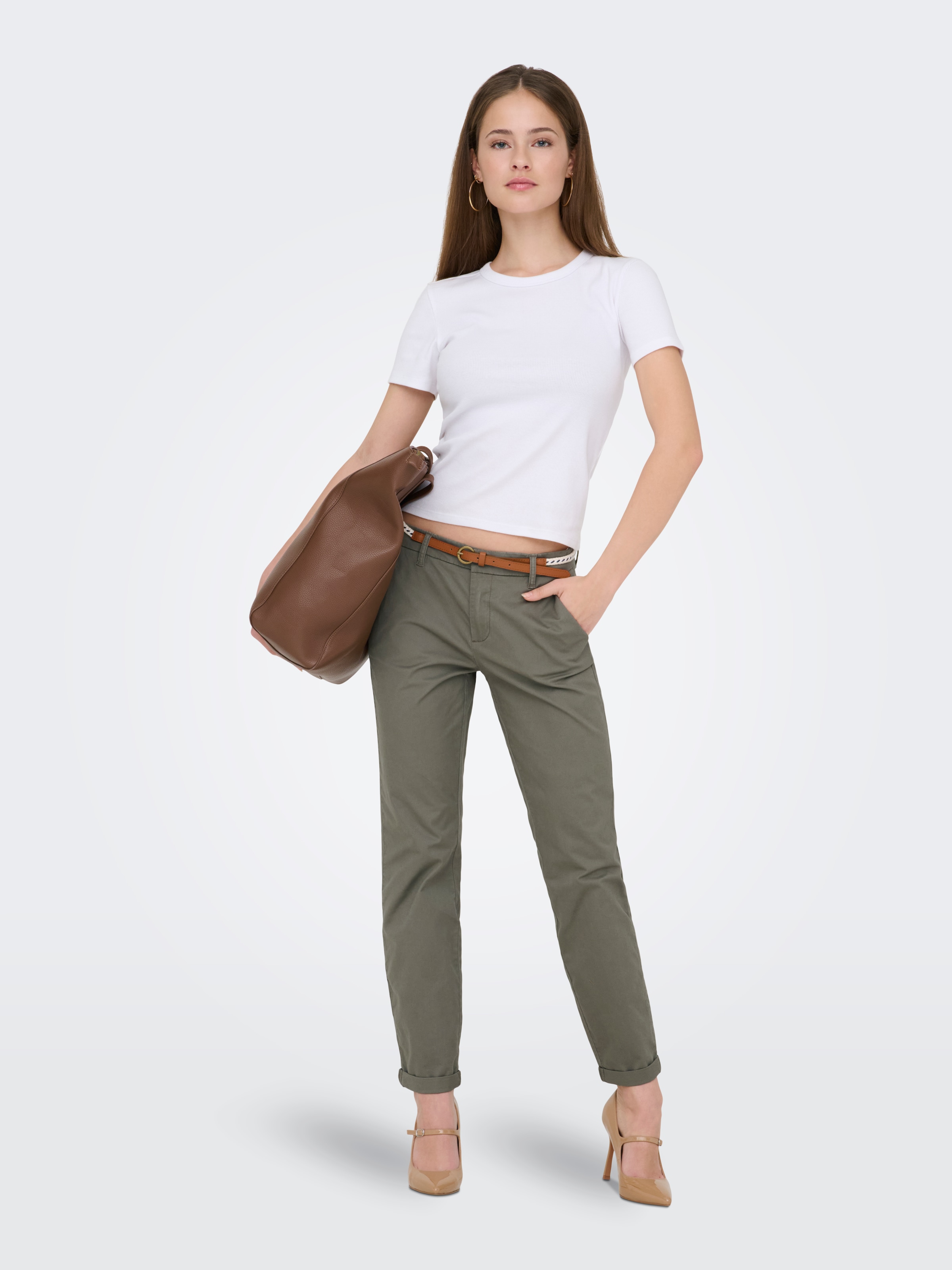 ONLY Chinohose »ONLBIANA – Chinohose mit Gürtel und Umschlagsaum«  slim fit, modisch, Web, Baumwollmischung