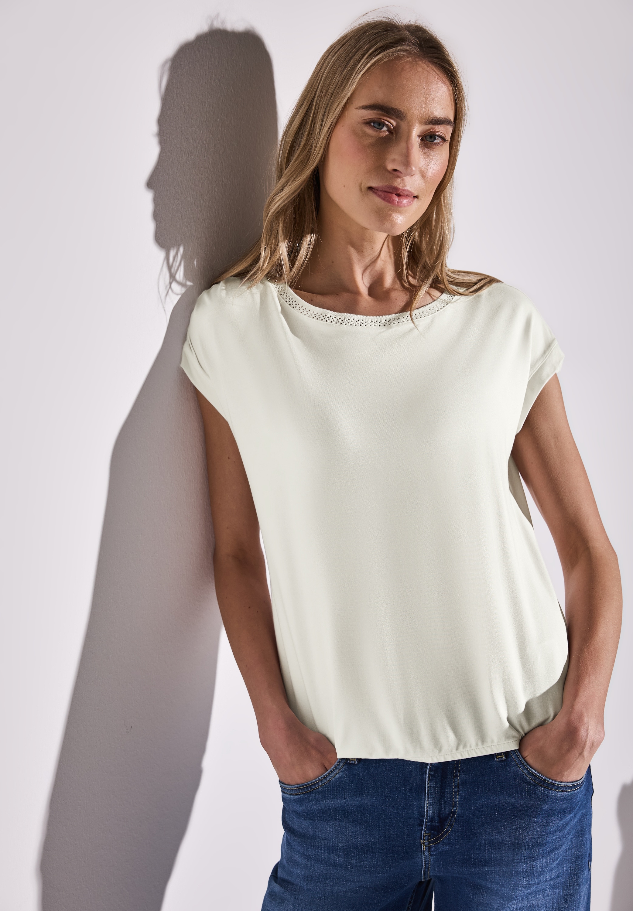STREET ONE T-Shirt, mit Dekortape und elastischem Saum