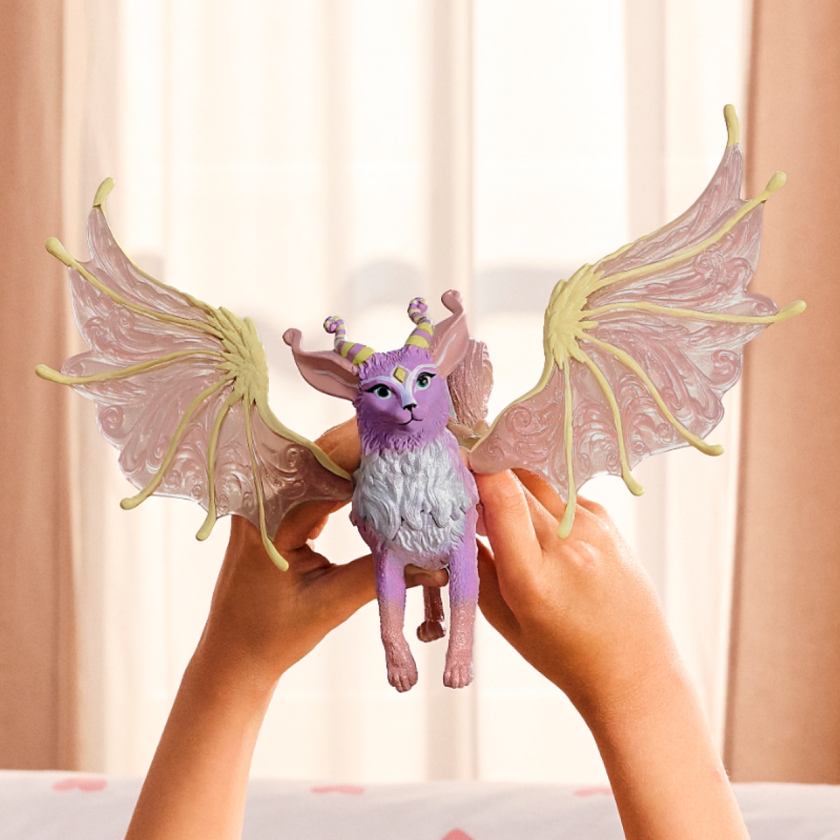 Schleich® Spielfigur »BAYALA®, Geflügelter Katzendrache (70846)«