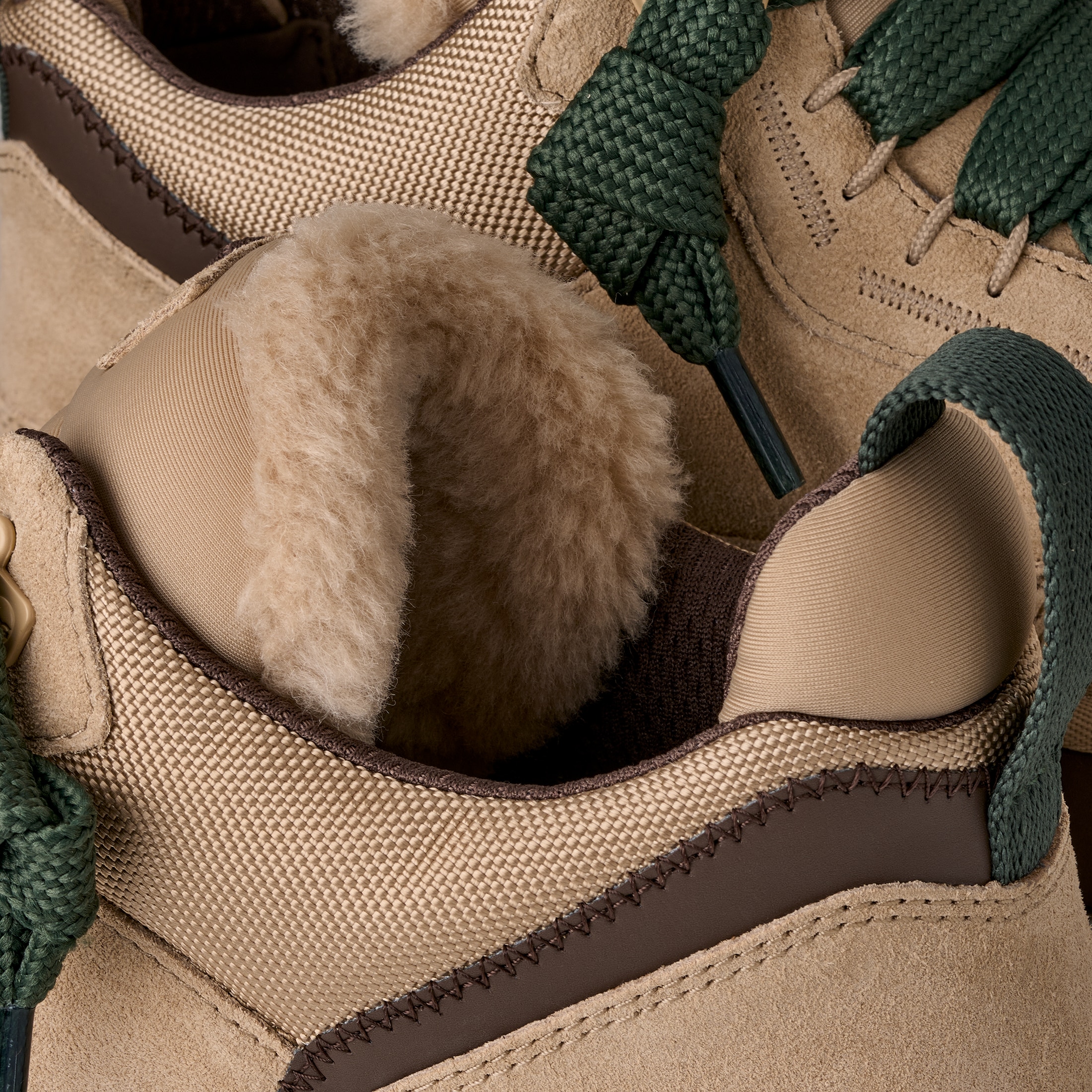 UGG Sneaker »M LOWMEL«  Halbschuh, Schnürschuh mit gepolstertem Schaftrand