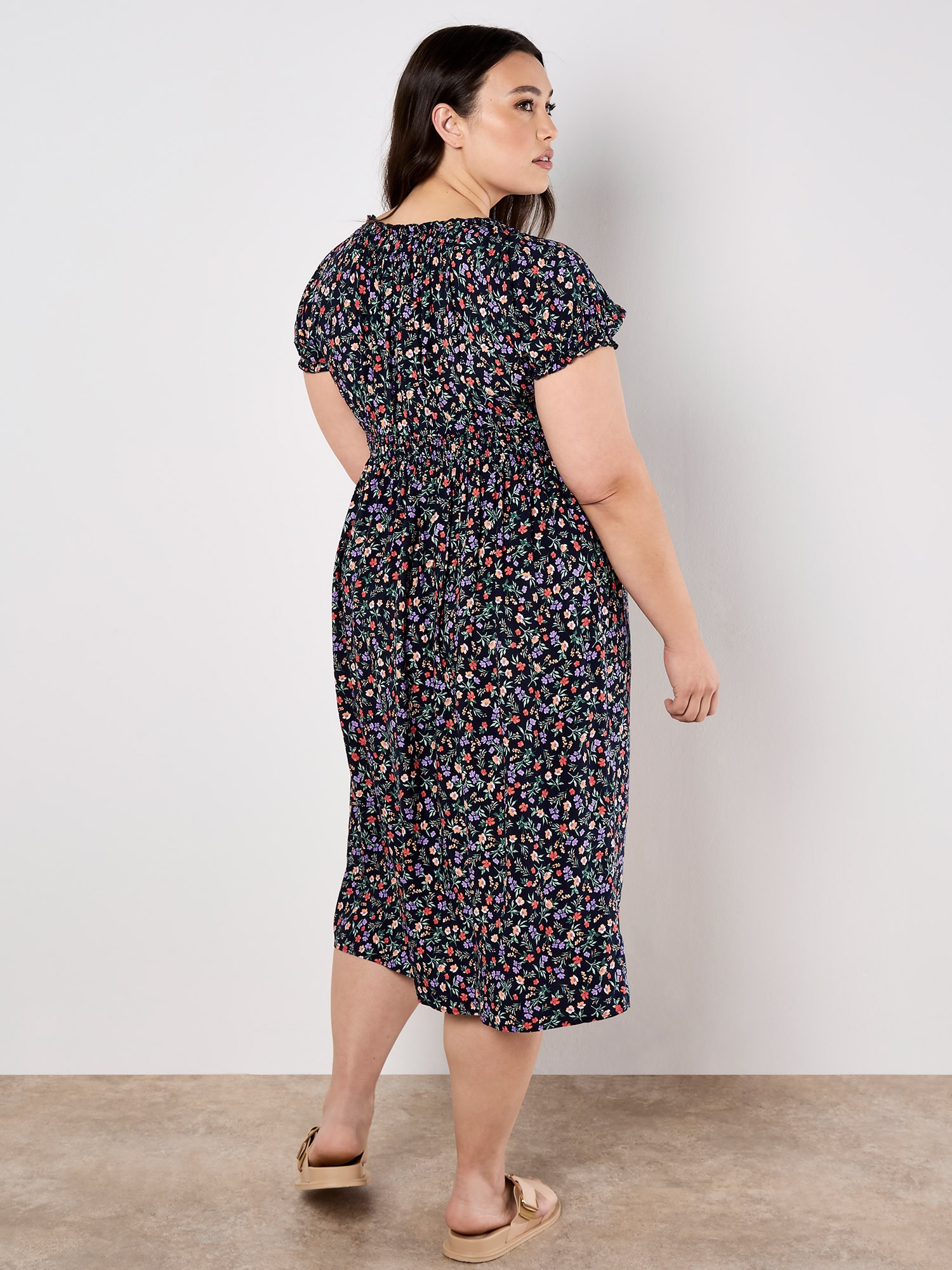 Apricot Midikleid »Midikleid« mit gesmokter Taille