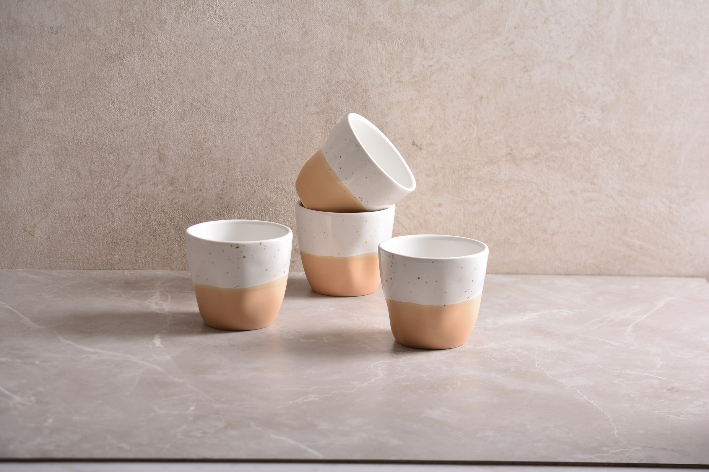 andas Becher »Teebecher, modernes Geschirr-Set Bruddesta, 4er Set«, (Set, 4 tlg.), hohe Haltbarkeit, spülmaschinengeeignet & mikrowellengeeignet, 350 ml