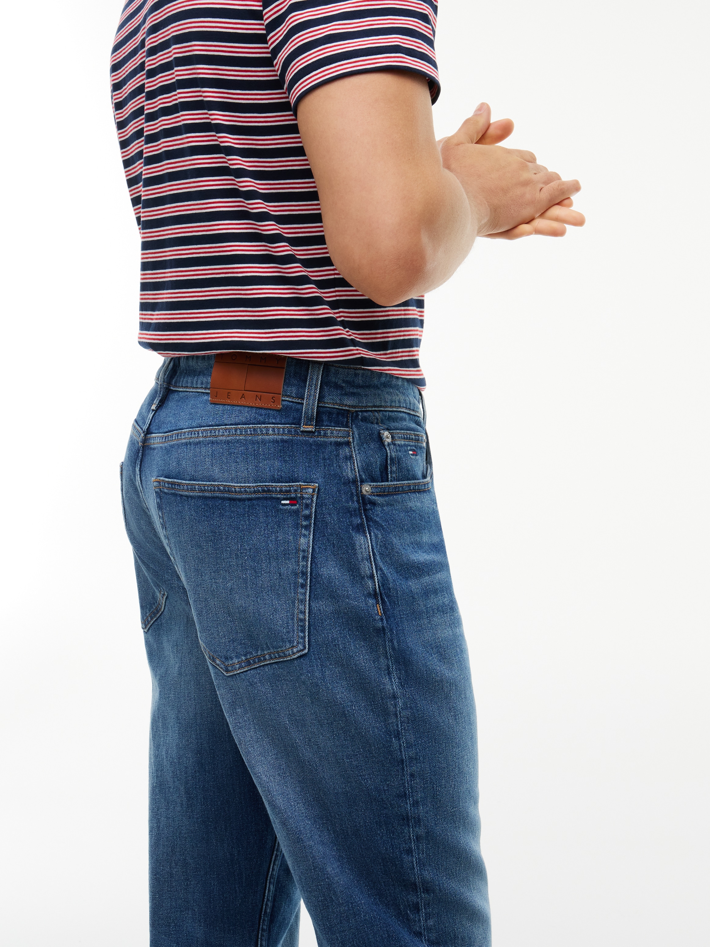 Tommy Jeans Straight-Jeans »RYAN SLIM STRAIGHT« Slim fit mit Taschen