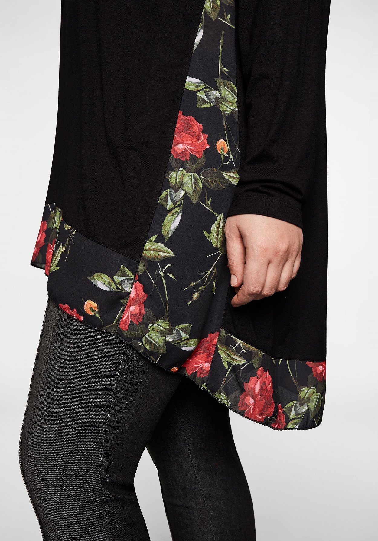 Sheego Longshirt »Longshirt mit floral bedruckten Einsätzen«, mit floral bedruckten Einsätzen