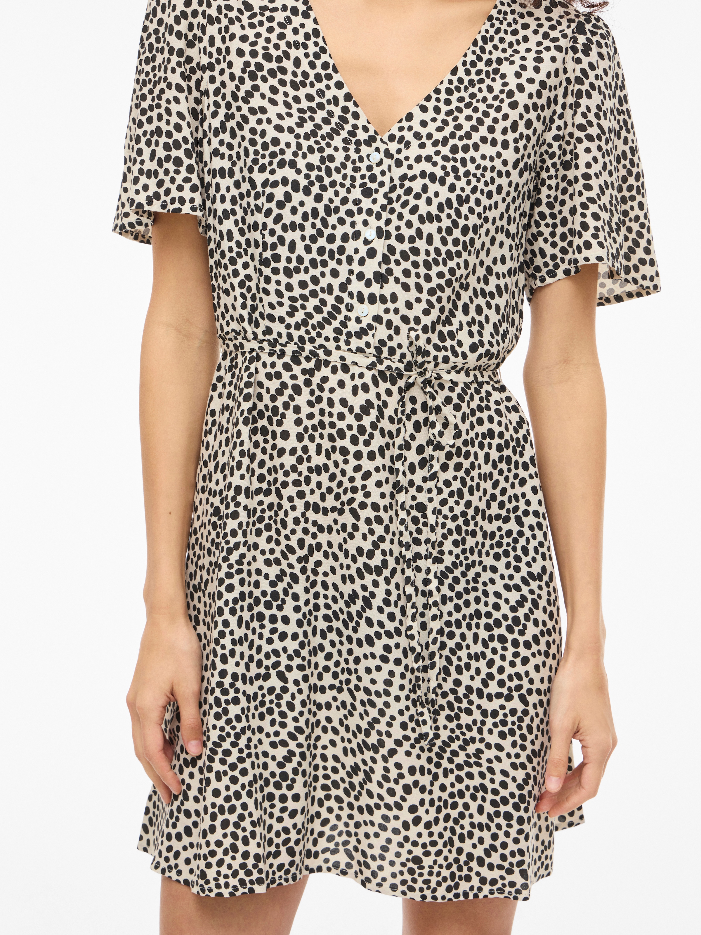 Vila Minikleid »VIGRACE V-NECK S/S SHORT DRESS - NOOS« Sommerkleid,