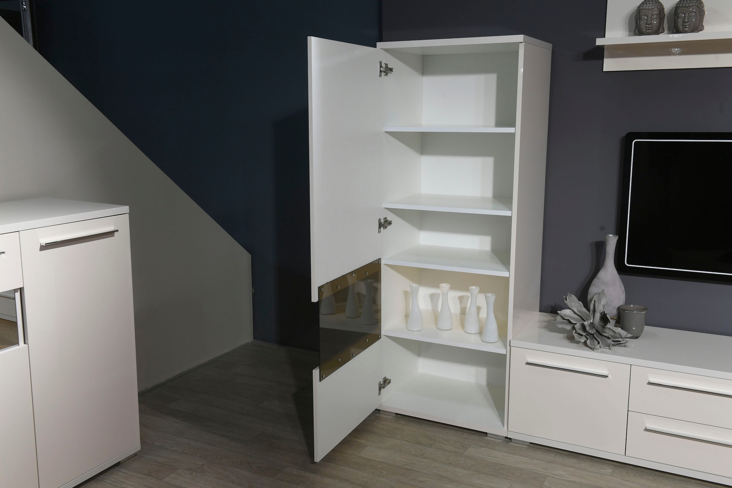 Places of Style Vitrine »Piano«, UV lackiert, Soft-Close Funktion