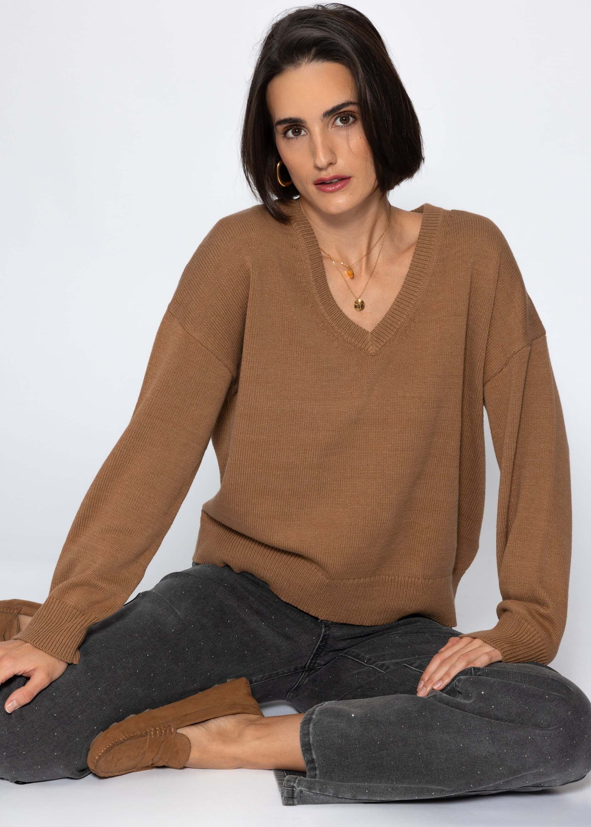 SASSYCLASSY Longpullover »Oversize Baumwoll-Pullover mit tiefem V-Ausschnitt« Lässiger Pullover mit V-Ausschnitt und gerippten Abschlüssen